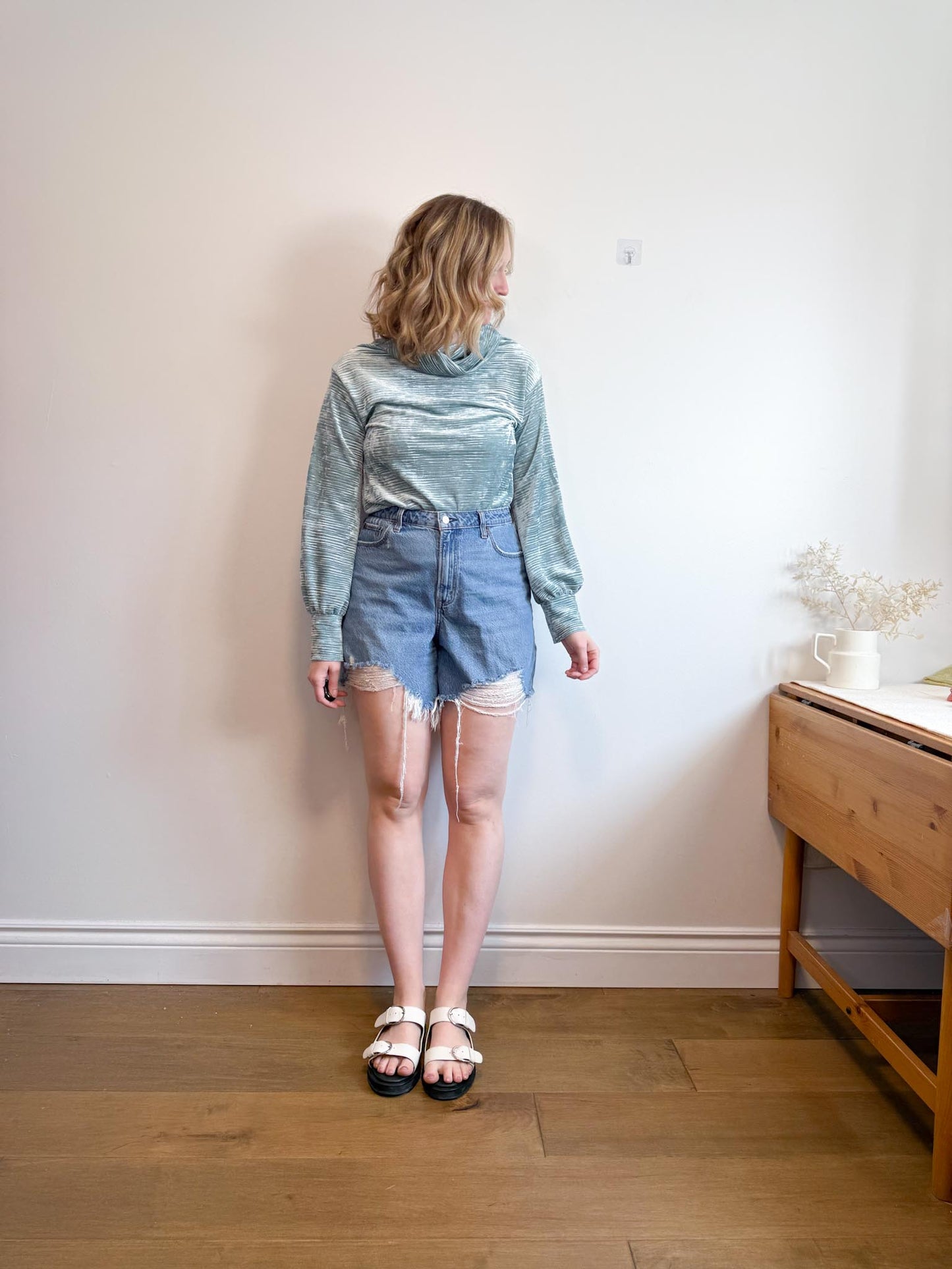 Marigold Slow Fashion Velvet Mockneck Top in Teal (Size XS/S)