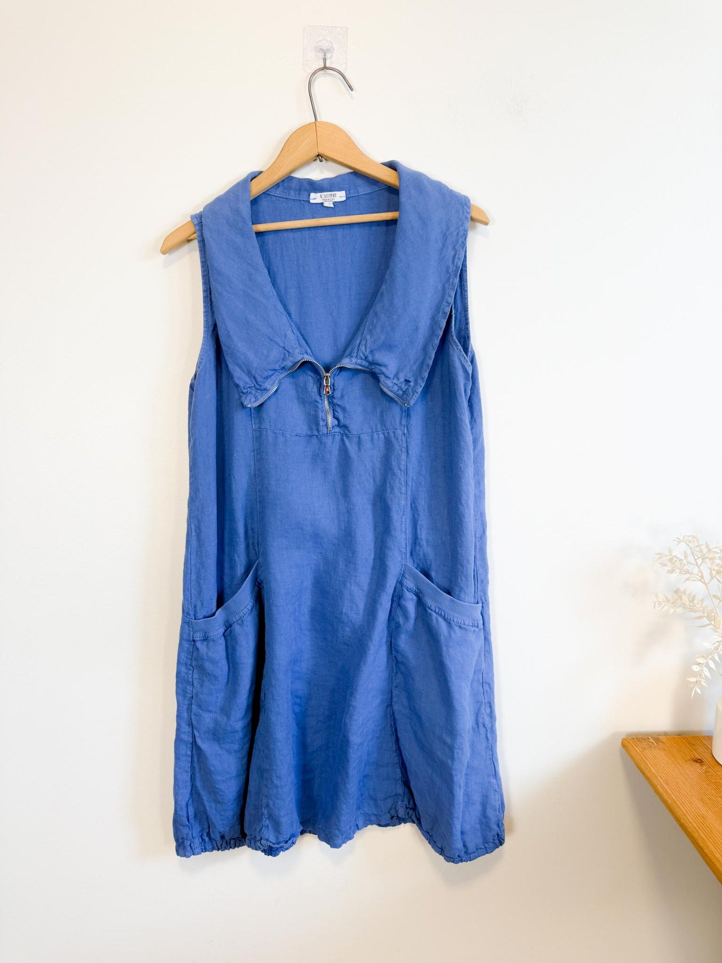 Rosemarie Linen Wide Collar Dress in Blue (Size M/L)