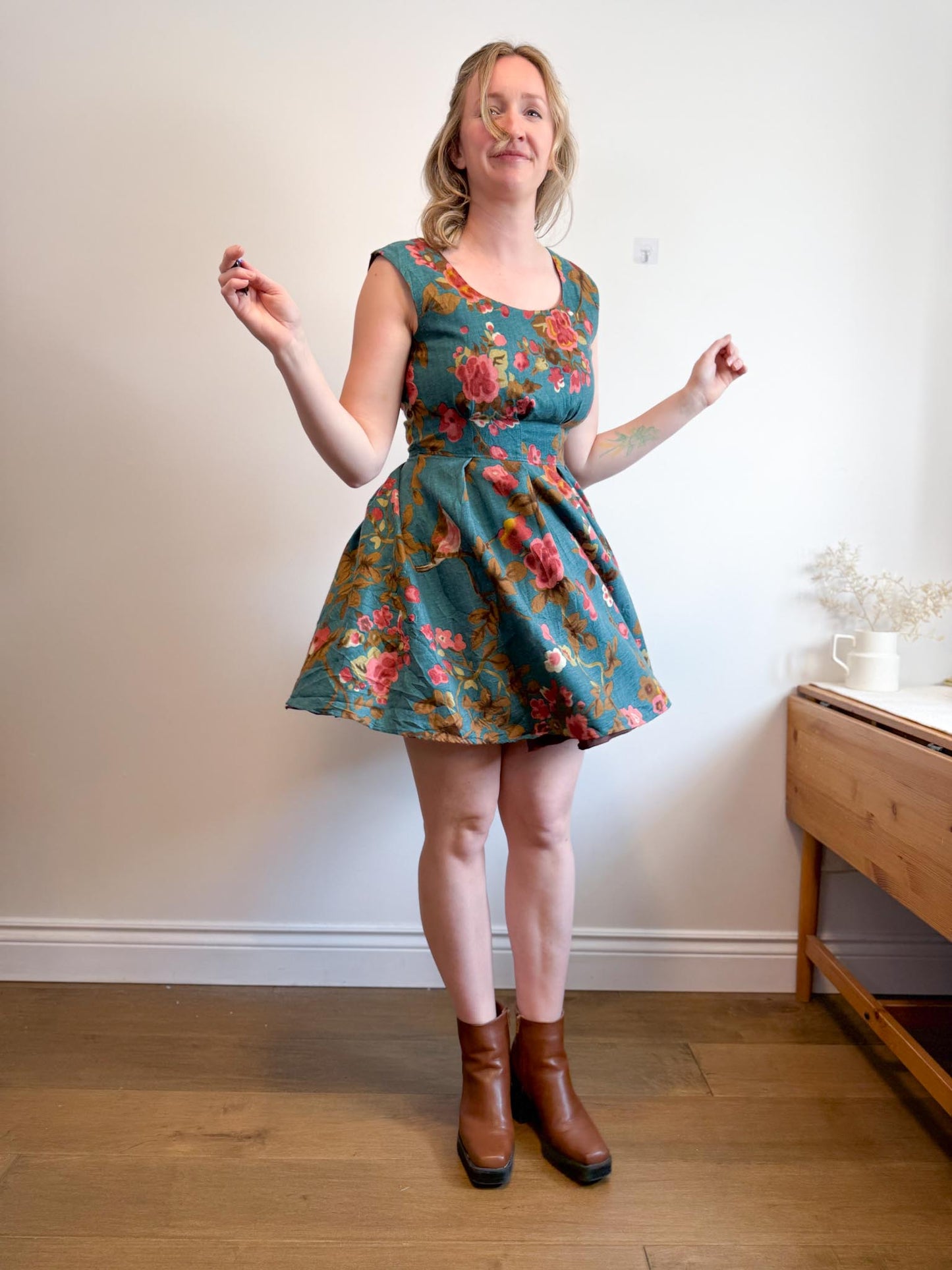 Annie 50 Canadian Made Floral Mini Dress in Teal/Pink (Size M)