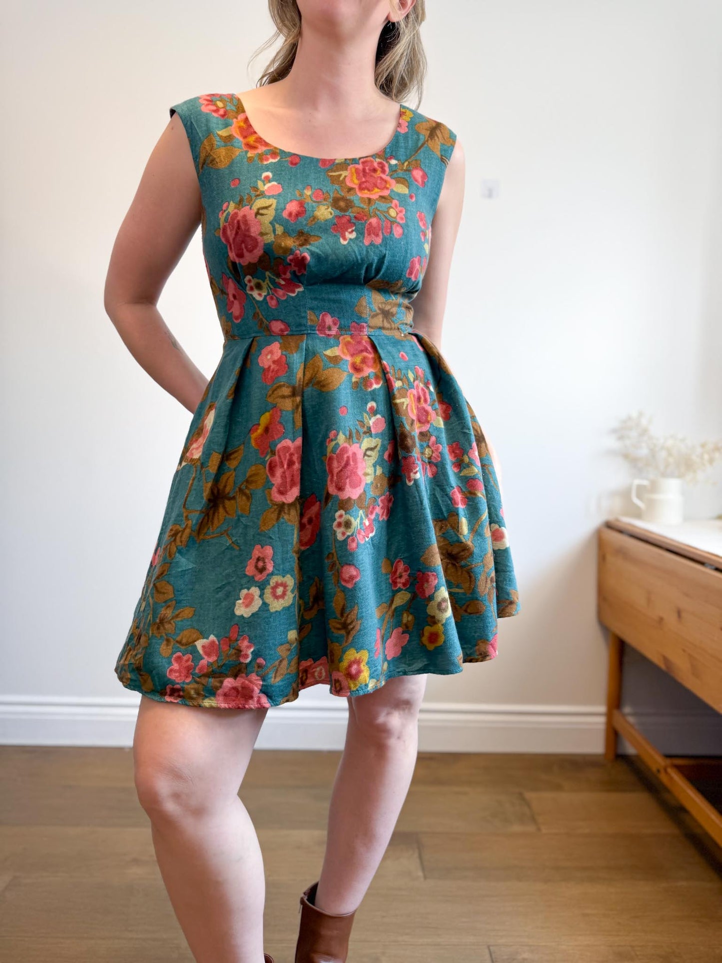 Annie 50 Canadian Made Floral Mini Dress in Teal/Pink (Size M)