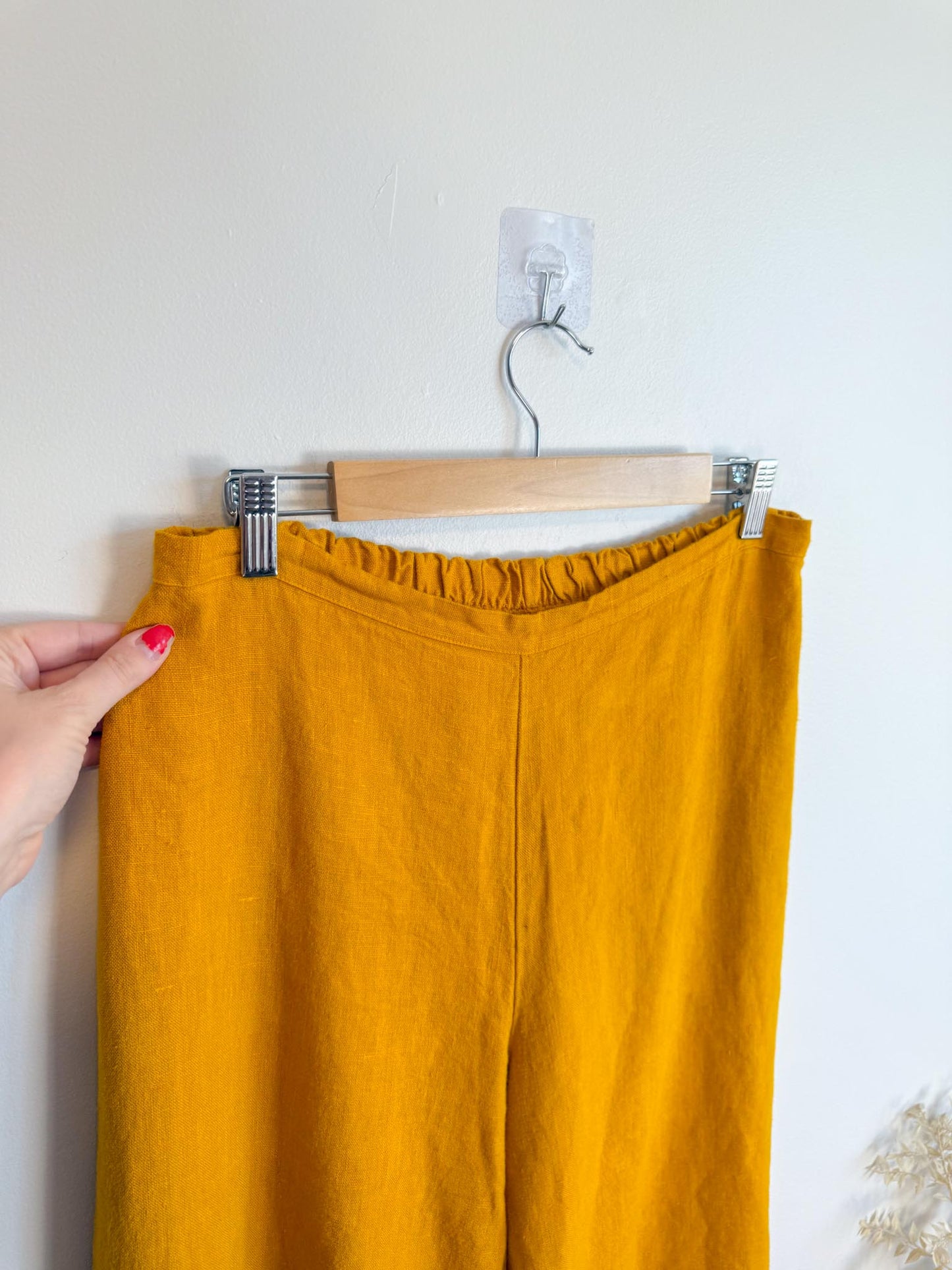 Bryn Walker Wide Leg Pull On Linen Pants in Mustard (Size M/L)
