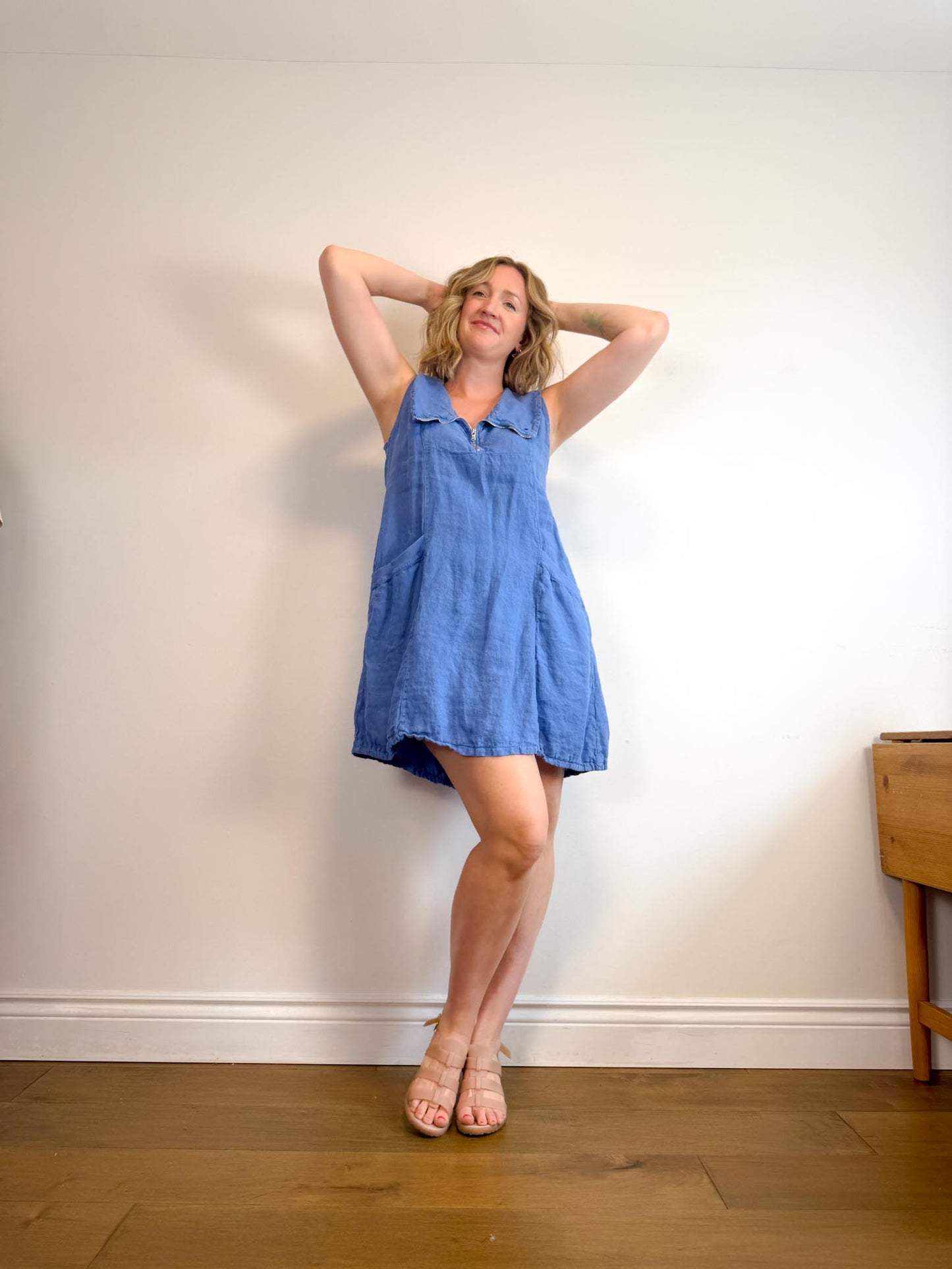 Rosemarie Linen Wide Collar Dress in Blue (Size M/L)