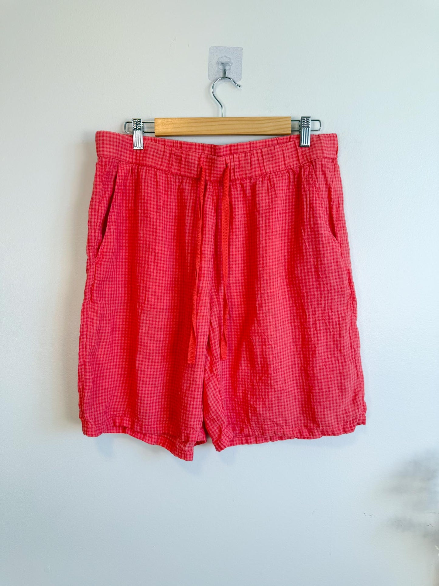 Eileen Fisher "Puckered Organic Linen Shorts in Punk Gingham" (Size M)