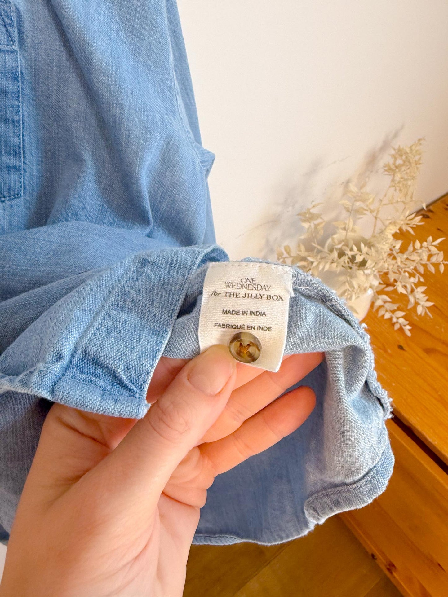 One Wednesday: The Chambray Button Up (Size 2XL)