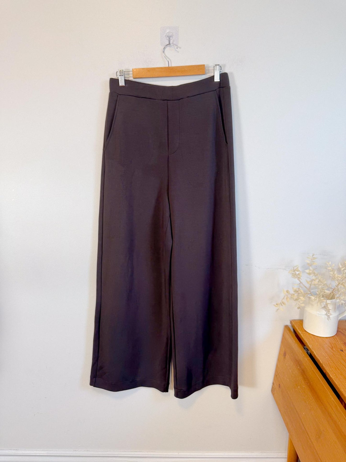 InWear “Gincent Pants in Brown” (Size M/L)