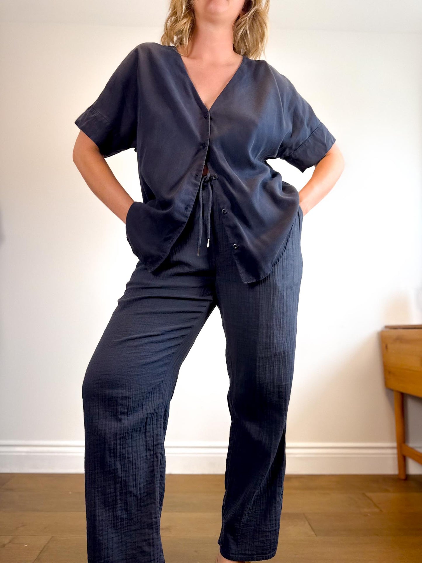 VETTA Slow Fashion "The Boyfriend Shirt in Navy" (Size L/XL)