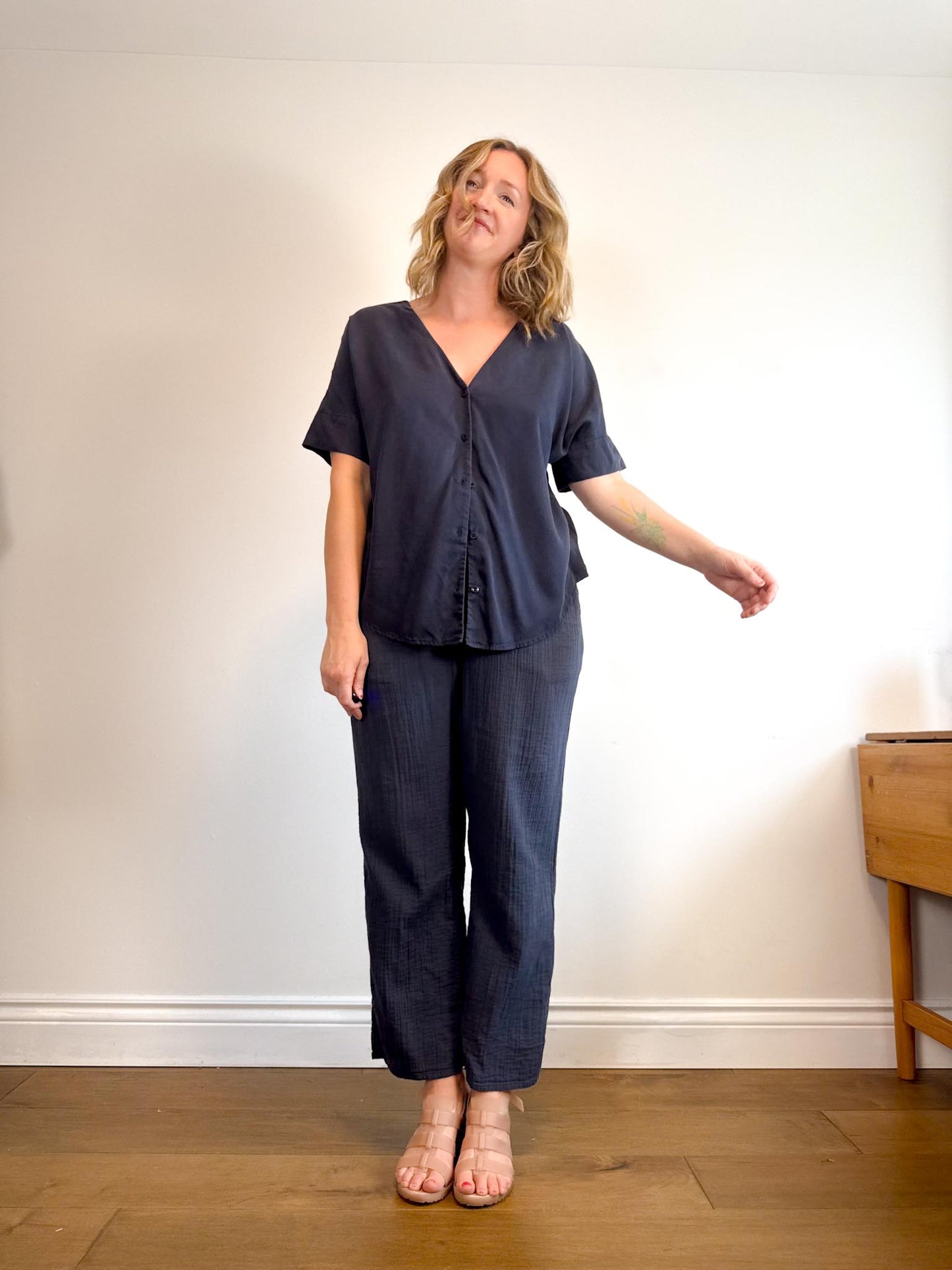 VETTA Slow Fashion "The Boyfriend Shirt in Navy" (Size L/XL)