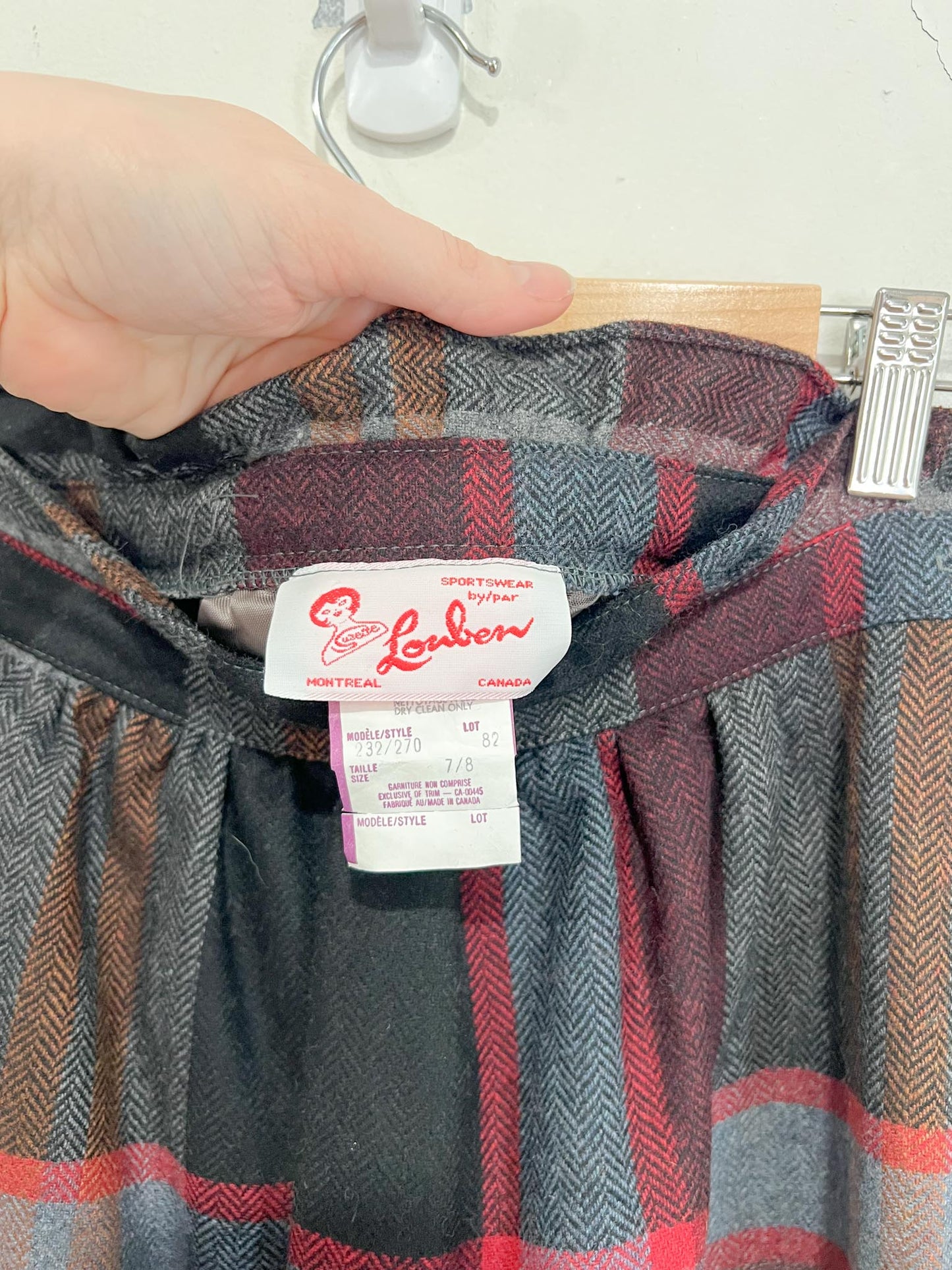 Vintage Plaid Wool Skirt in Black/Red/Grey (Size S)
