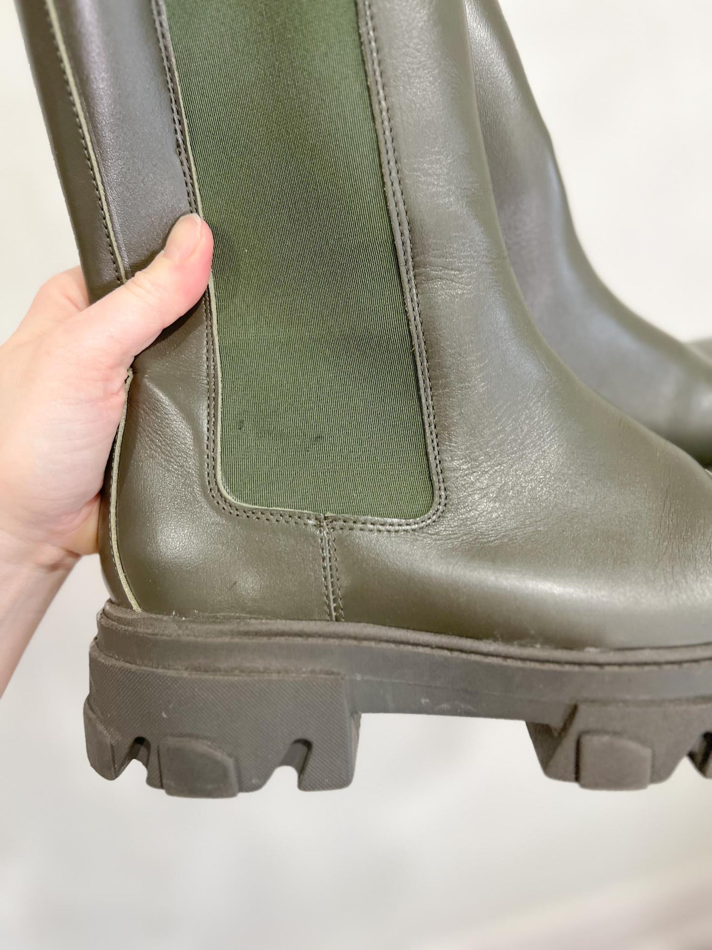 Last Studio "Angie Chelsea Boots in Green" (Size 41)