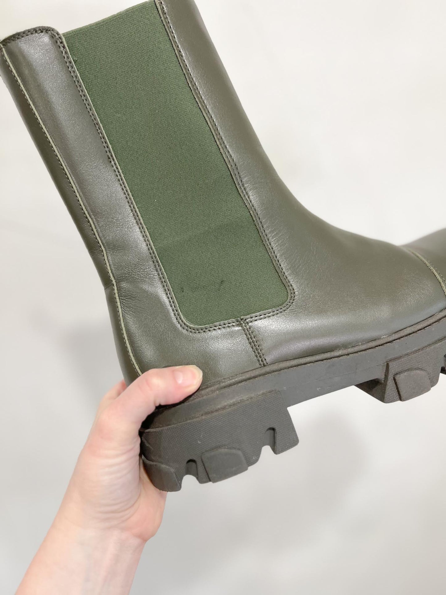 Last Studio "Angie Chelsea Boots in Green" (Size 41)