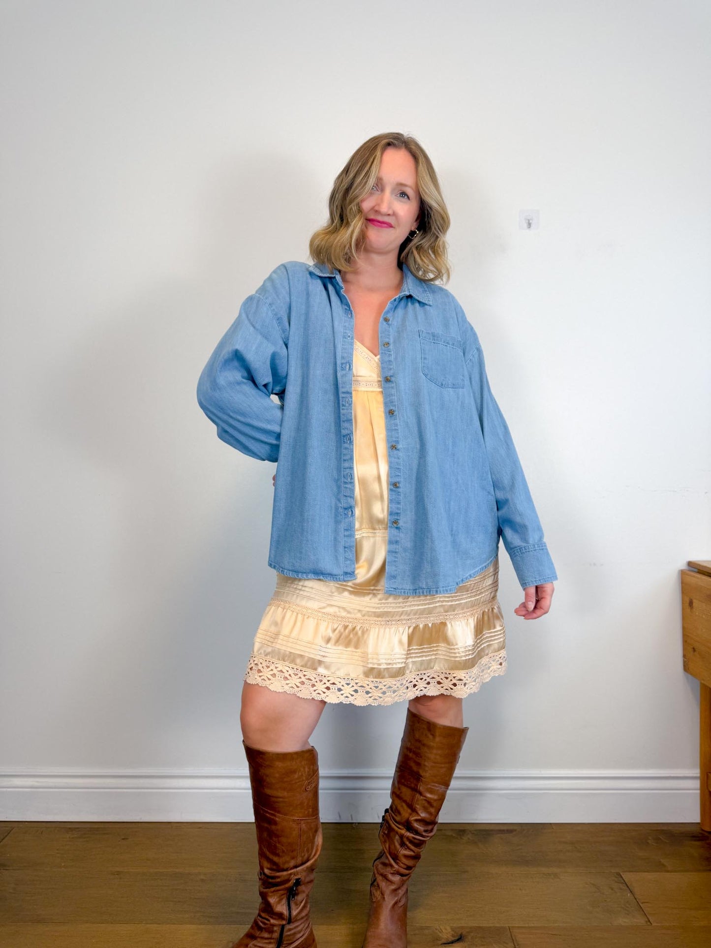 One Wednesday: The Chambray Button Up (Size 2XL)