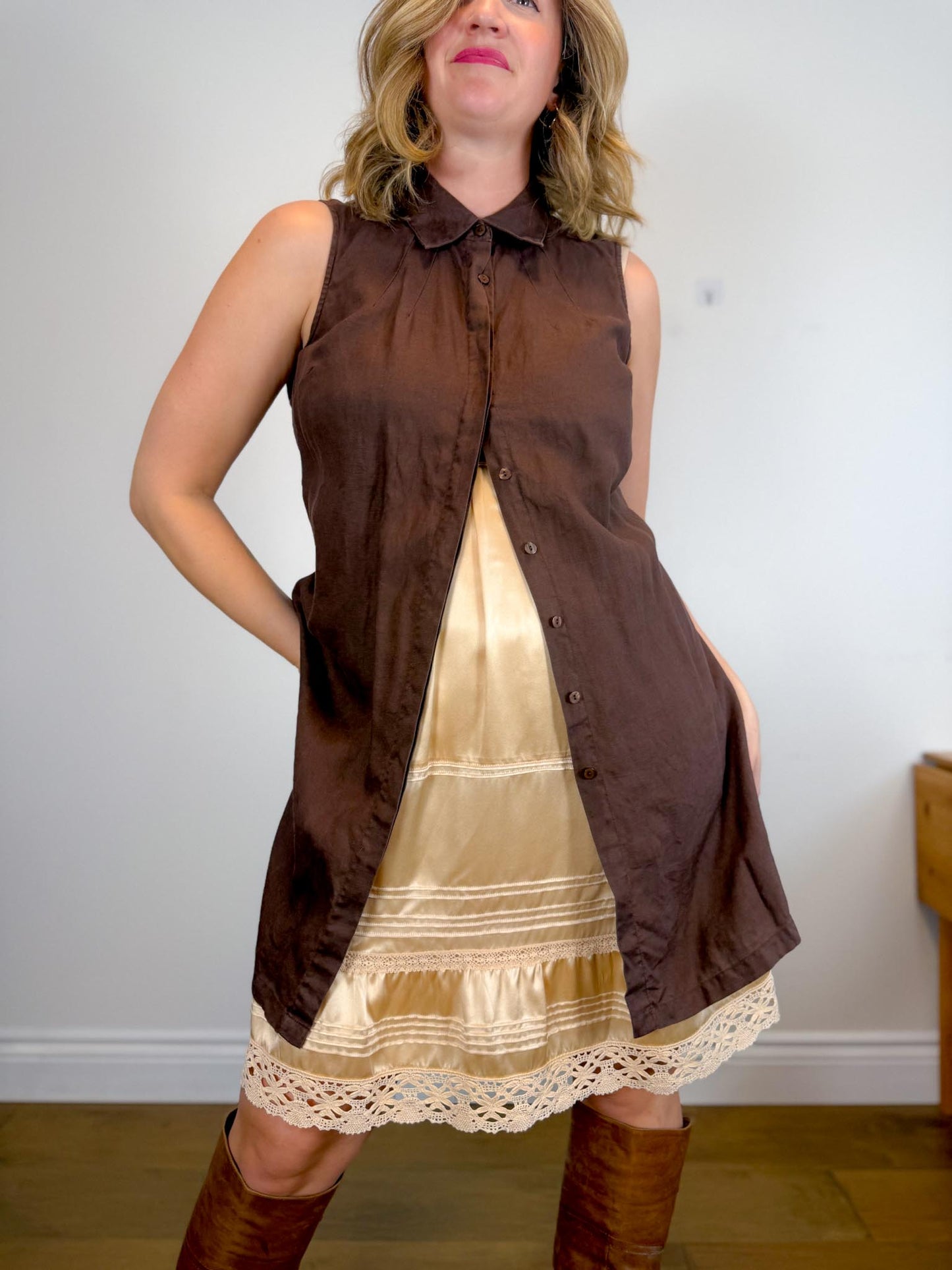 Vintage Linen Sleeveless Dress in Brown (Size M/L)