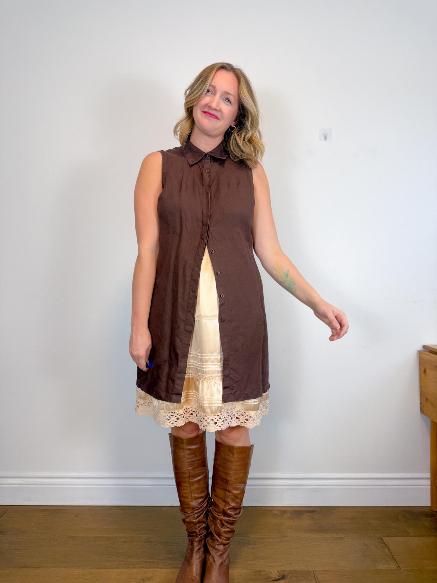 Vintage Linen Sleeveless Dress in Brown (Size M/L)