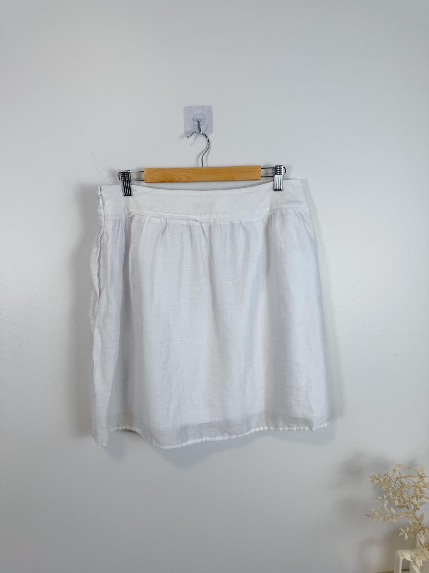 LOFT White Linen Mini Skirt (Size XL)