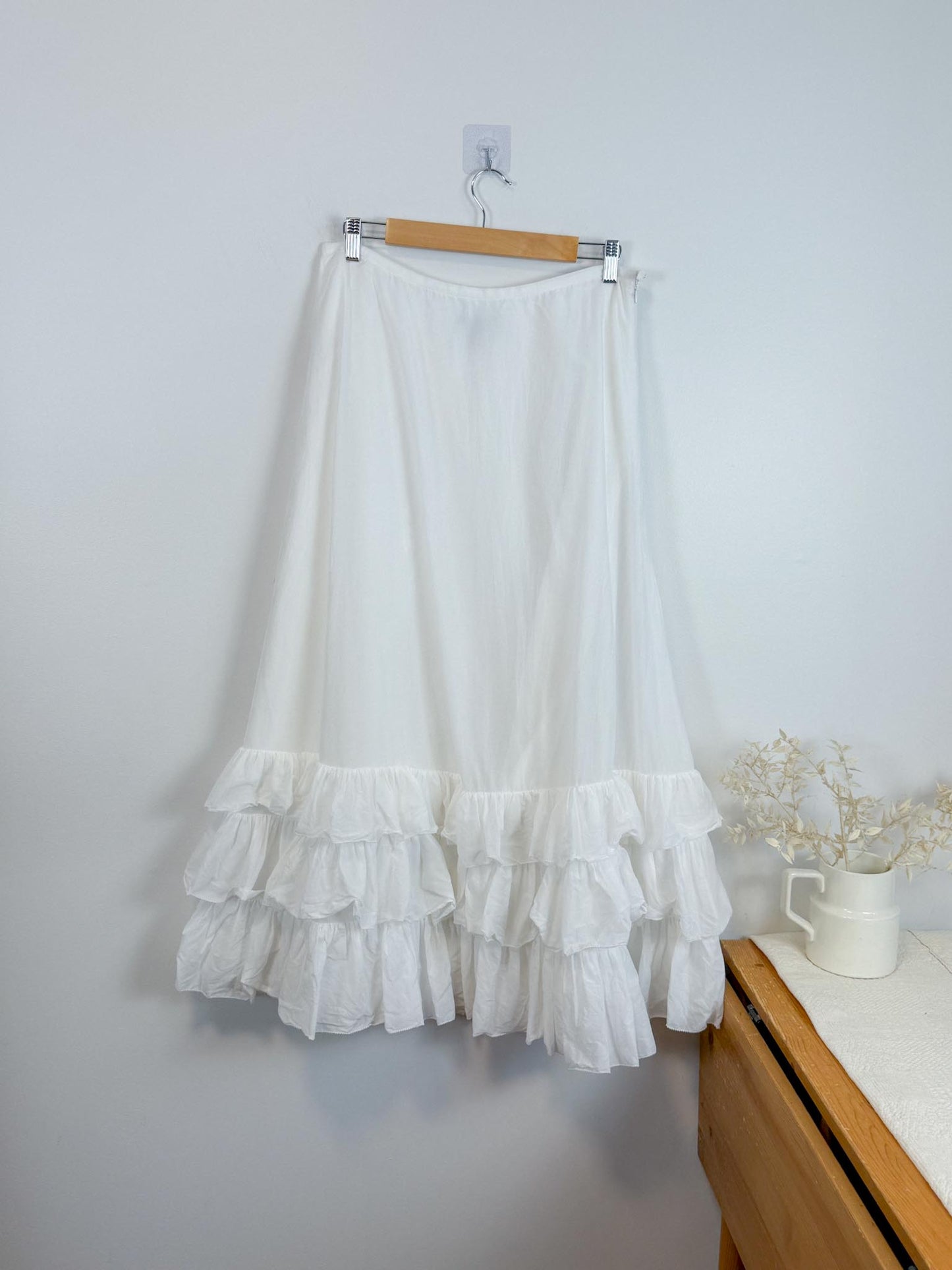 Ralph Lauren White Midi Skirt with Tiered Ruffle (Size M/L)