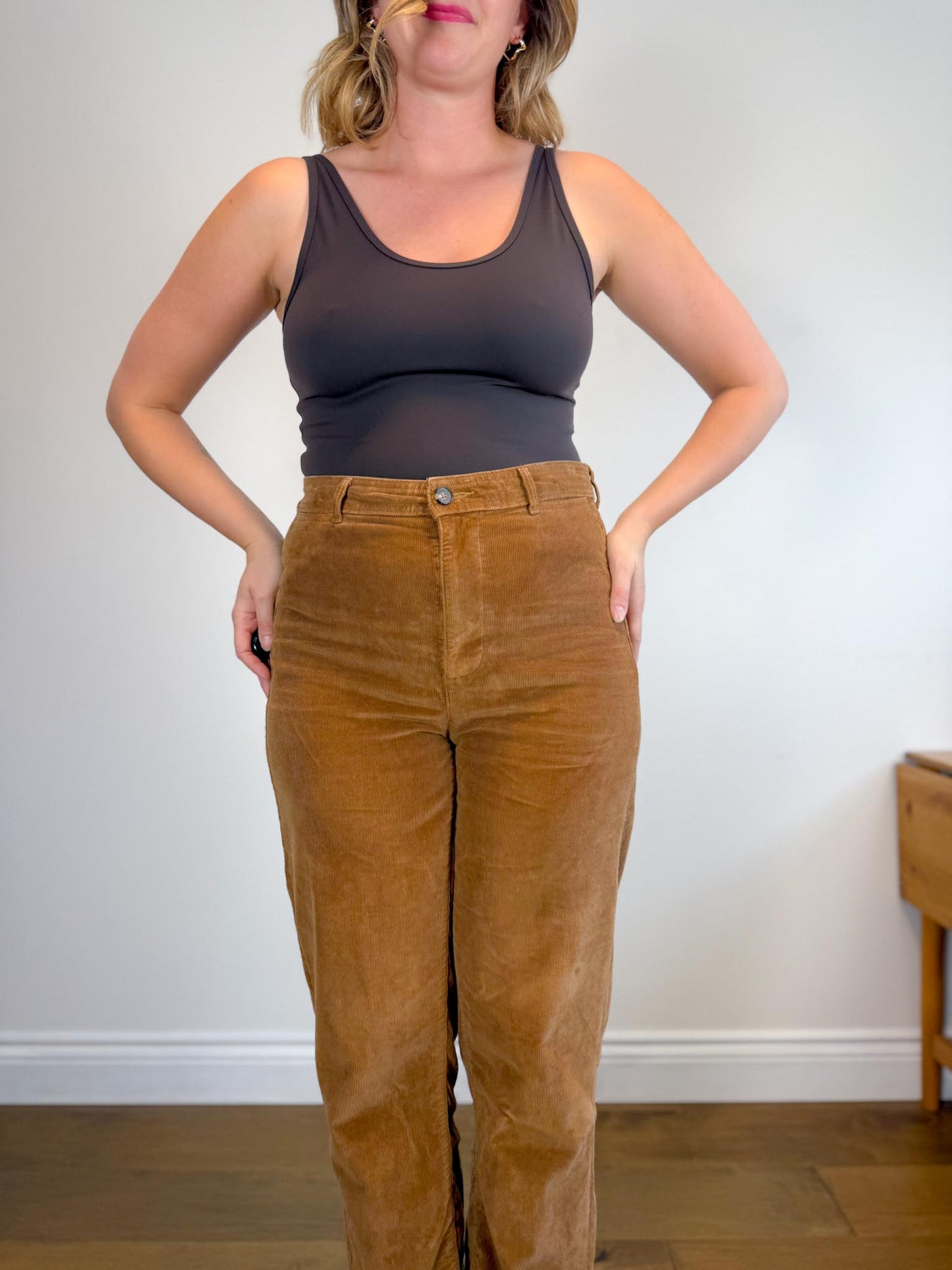 Kit & Ace Scoop Neck Tank Top in Brown (Size S/M)