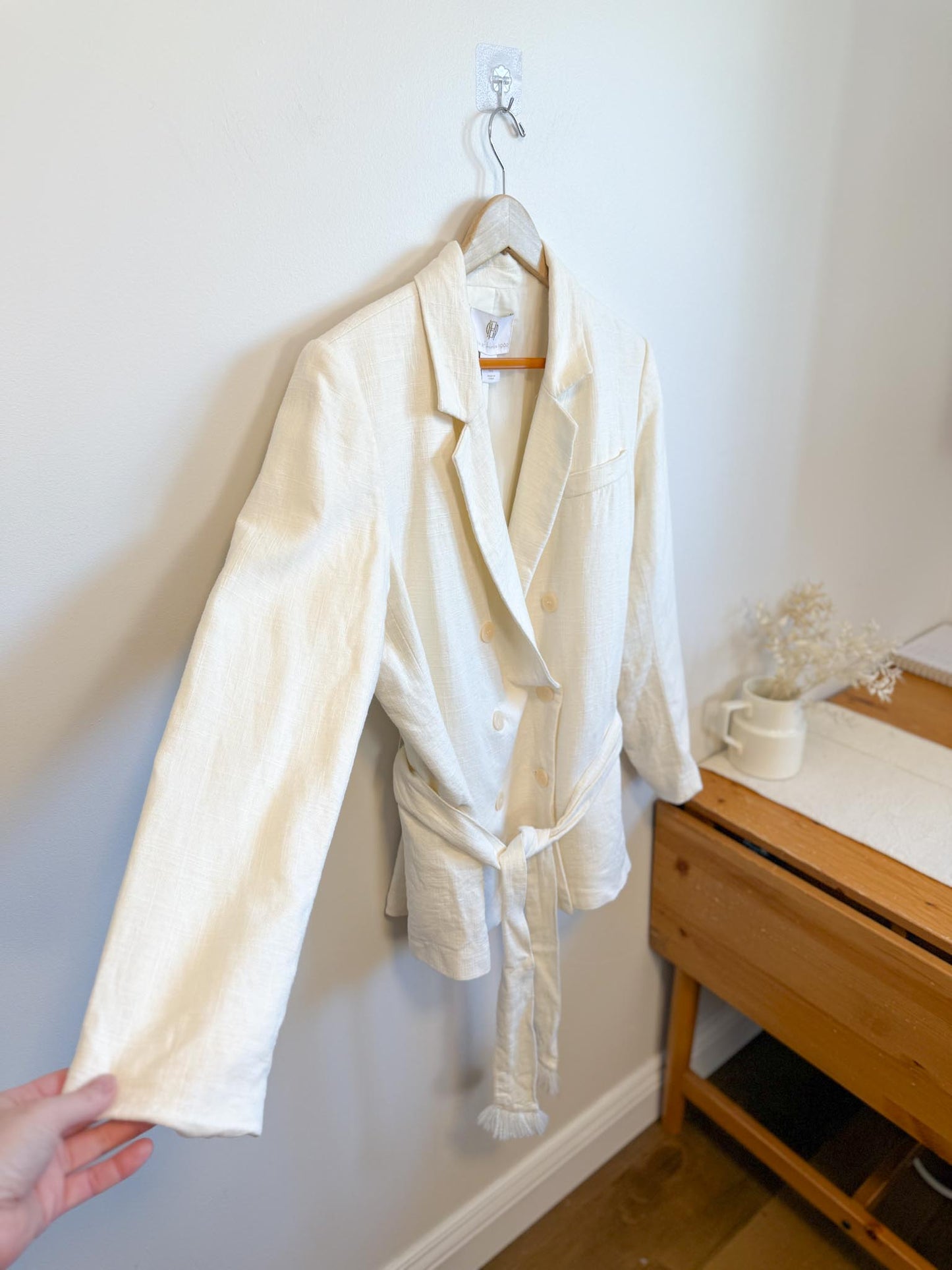 House of Harlow Cream Linen-Blend Blazer with Belt (Size L)