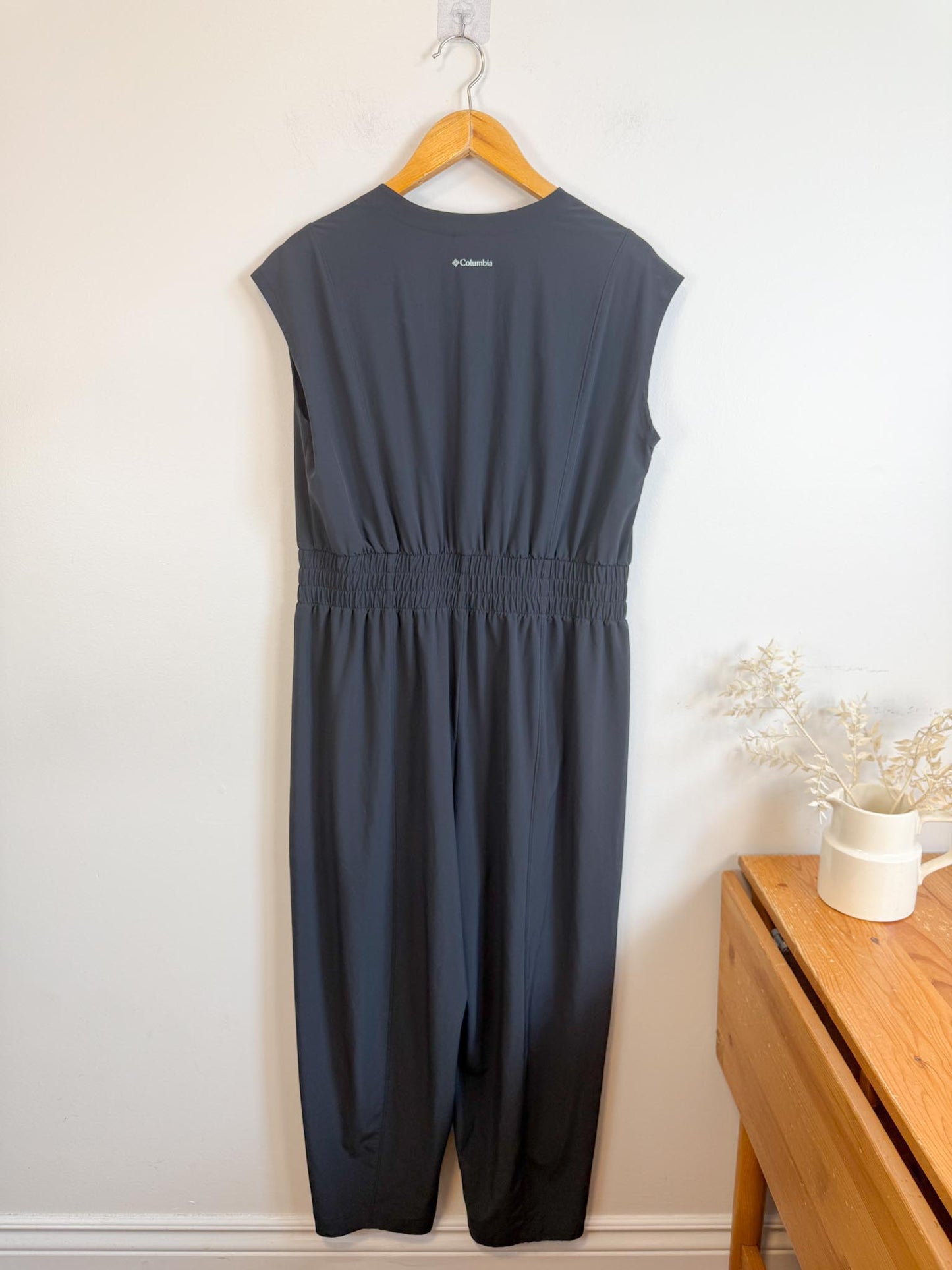 Columbia "Boundless Beauty™ One Piece in Black" (Size L)