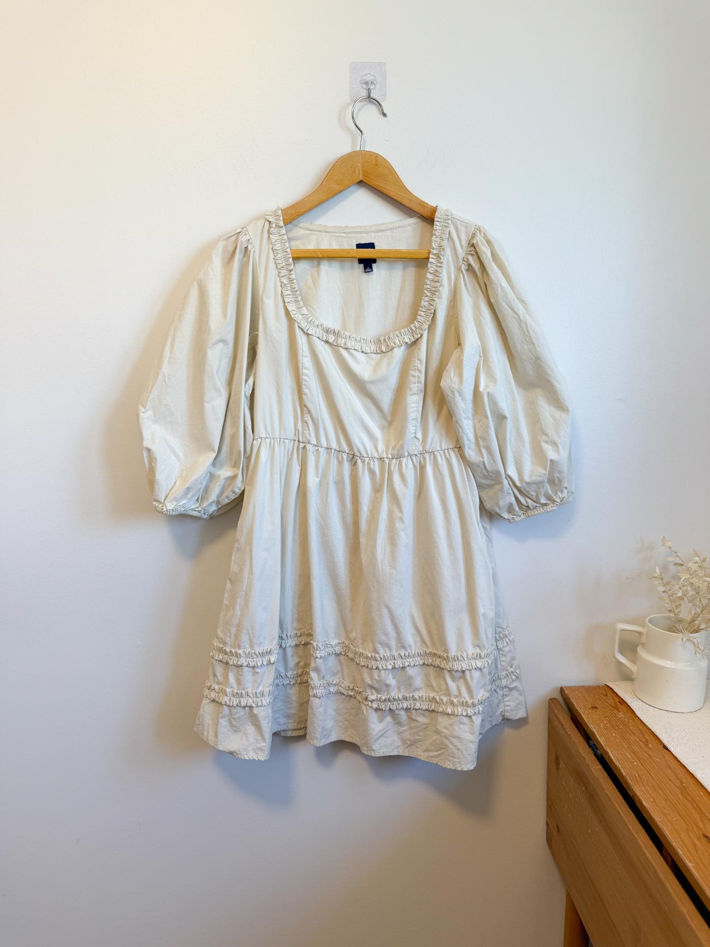 Gap Babydoll Puff Sleeve Mini Dress in Beige (Size L)