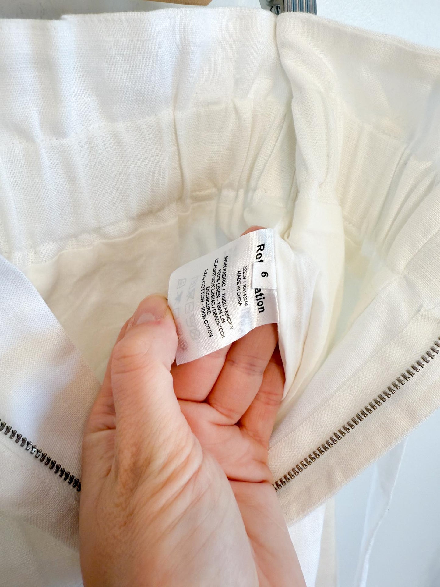 Reformation White Linen Paper Bag Mini Skirt in White (Size S/M)