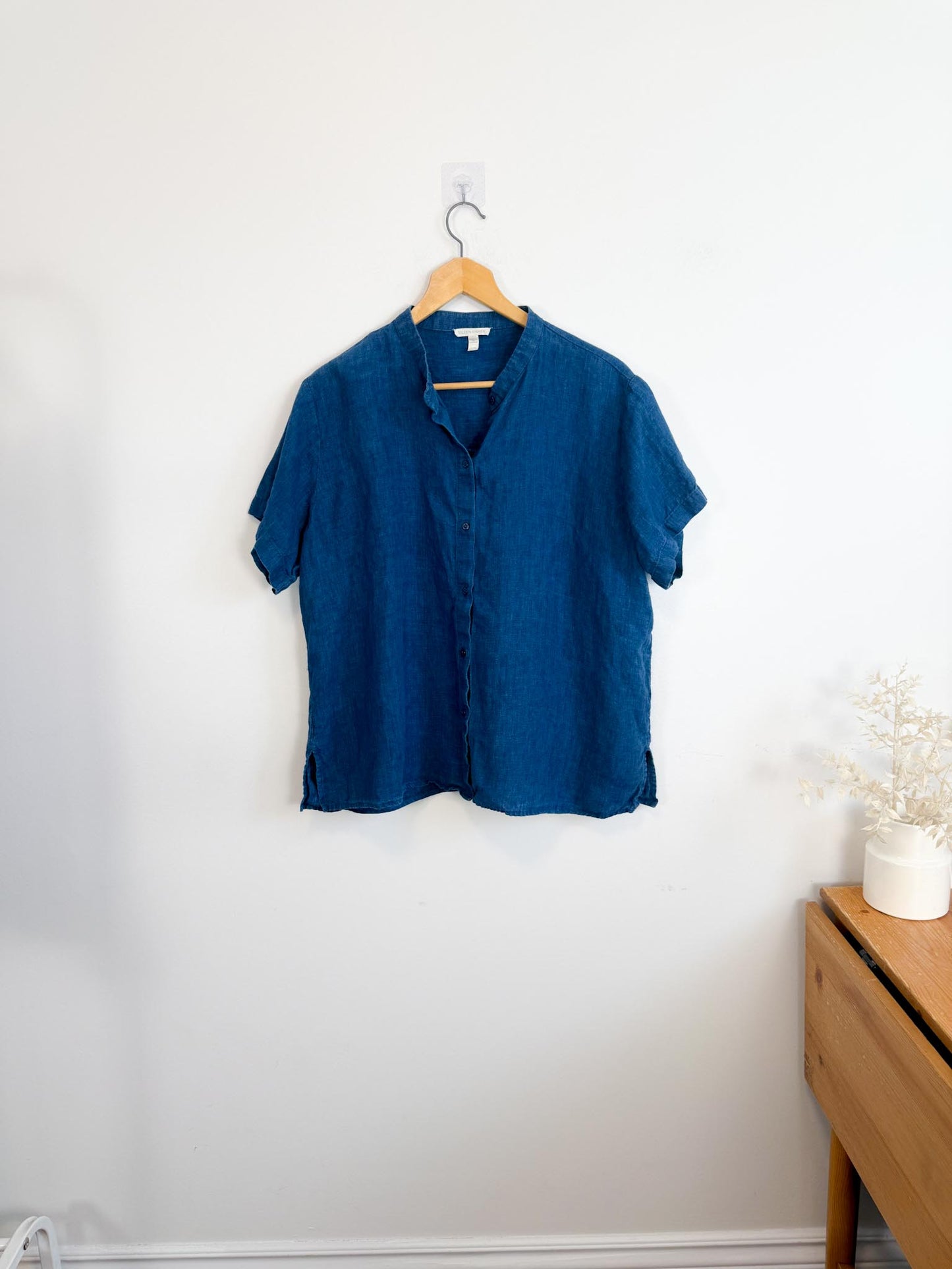 Eileen Fisher Washed Organic Linen Délavé Band Collar Shirt (Size XL)