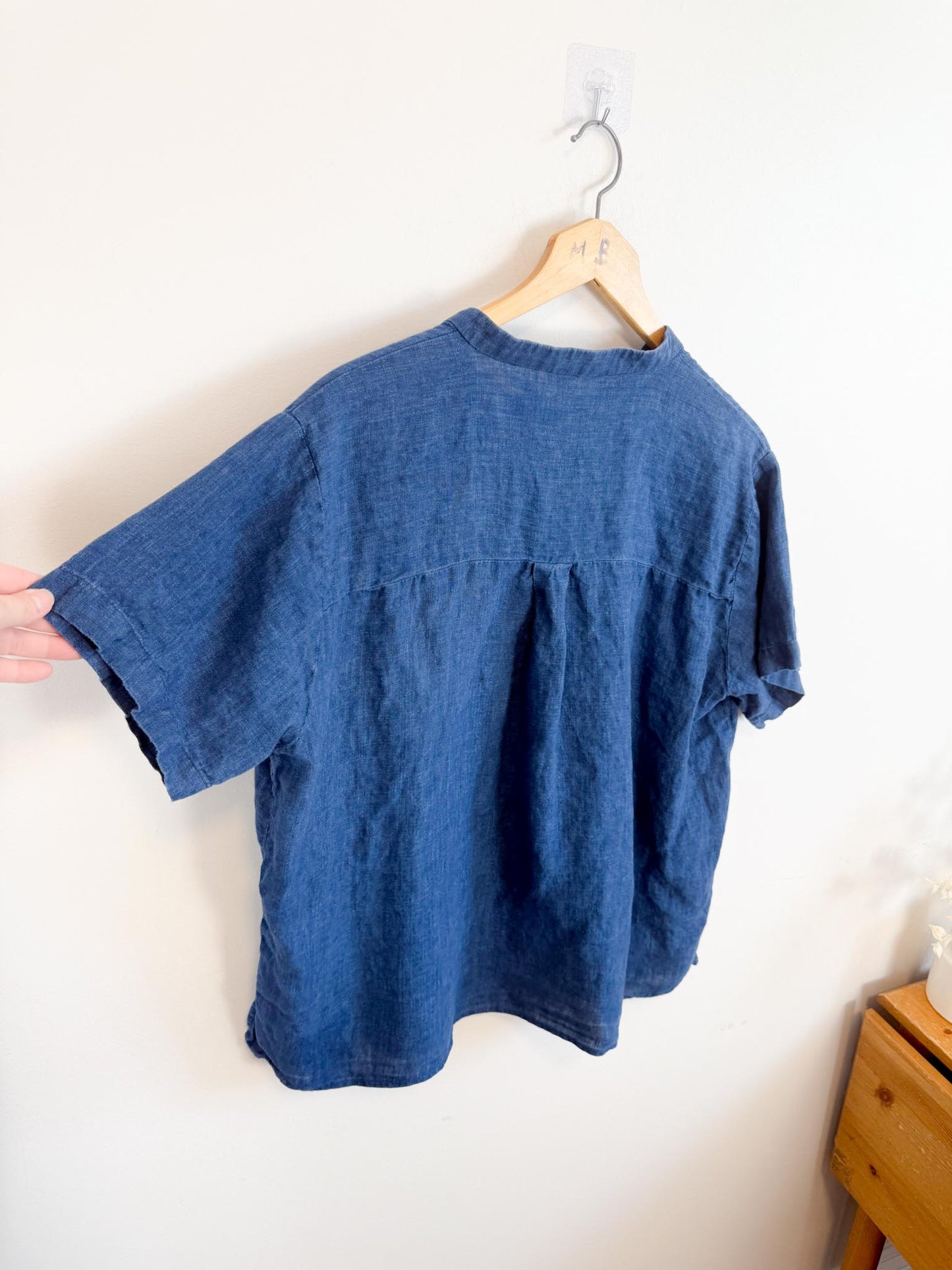 Eileen Fisher Washed Organic Linen Délavé Band Collar Shirt (Size XL)