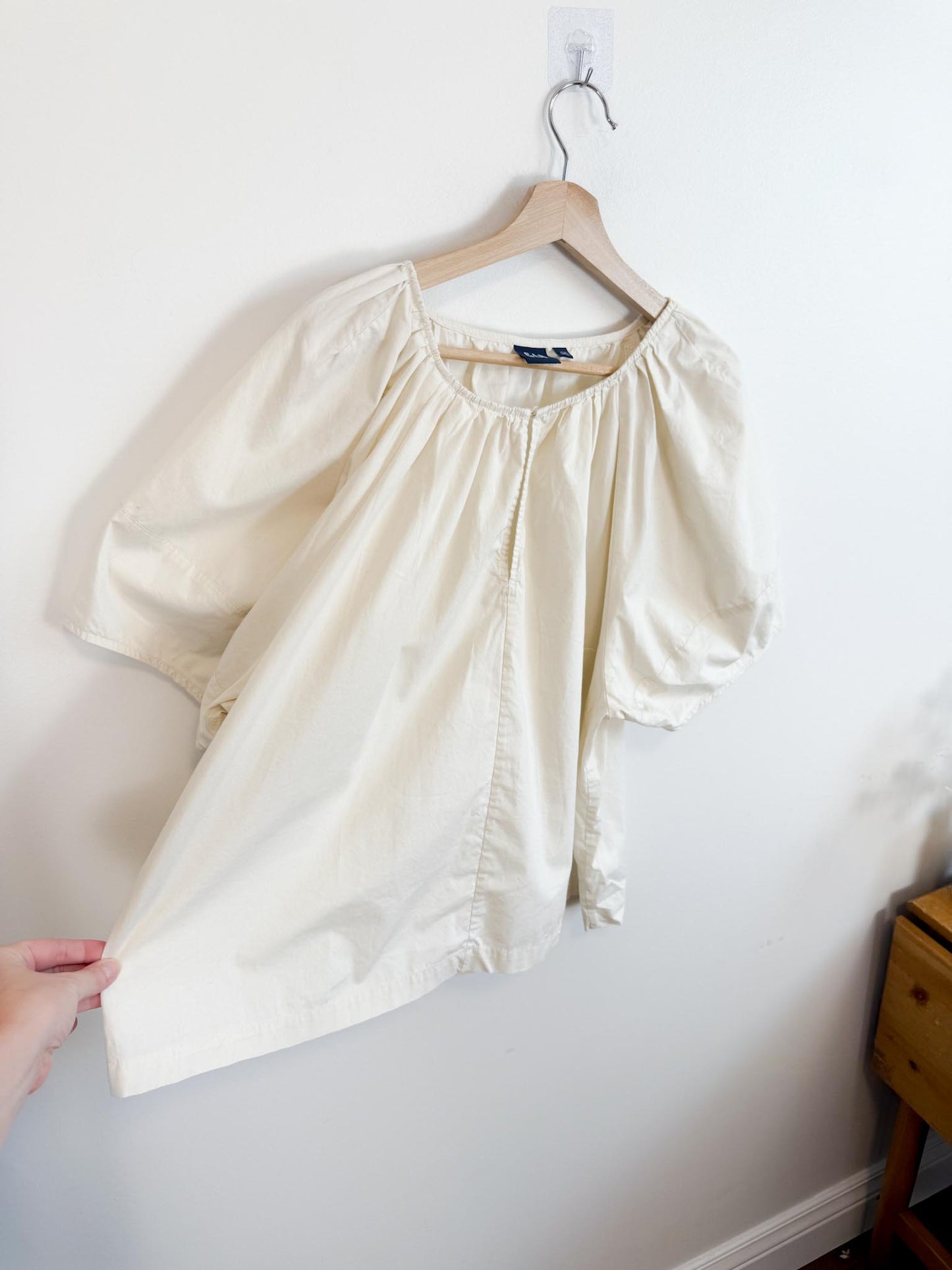 Gap Wide Sleeve Blouse in Neutral (Size XL)