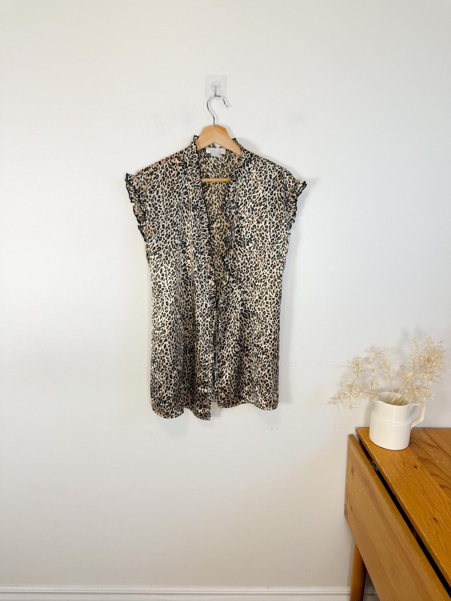 Vintage Leopard Print Blouse with Front Tie (Size L)