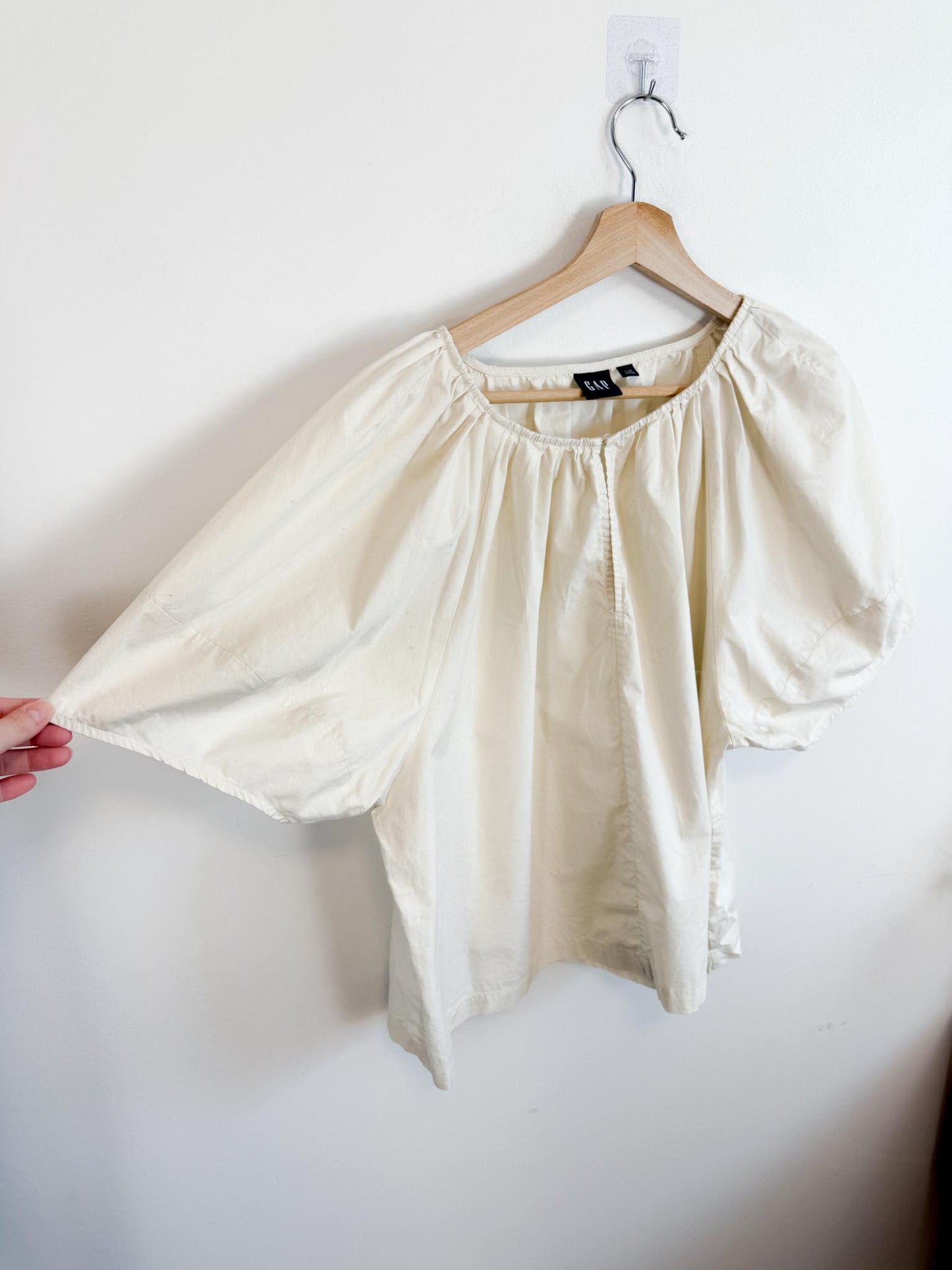 Gap Wide Sleeve Blouse in Neutral (Size XL)