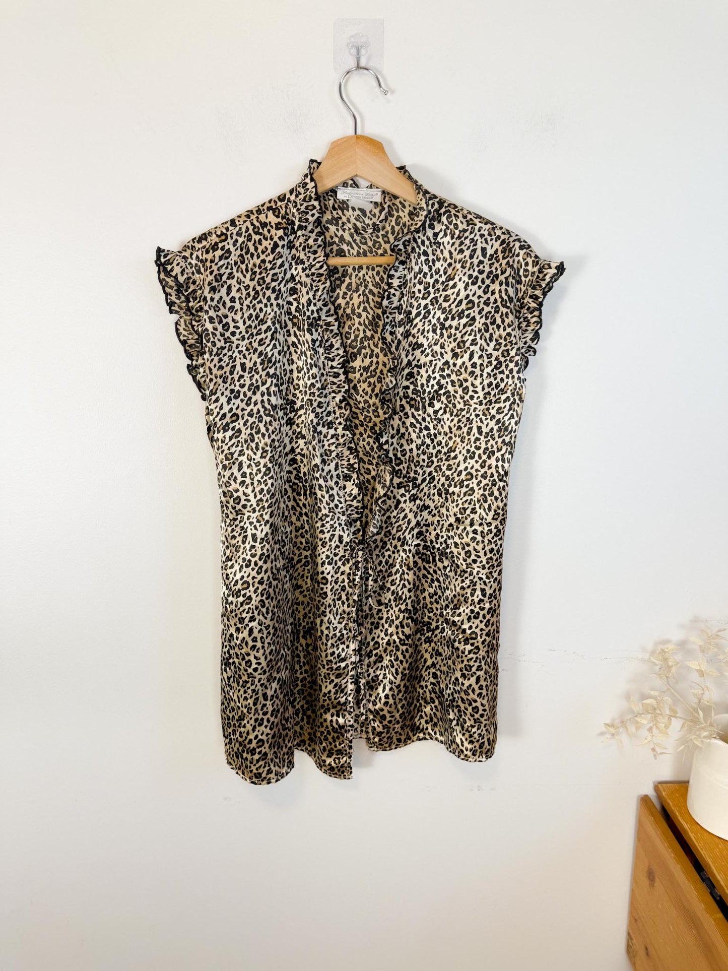 Vintage Leopard Print Blouse with Front Tie (Size L)