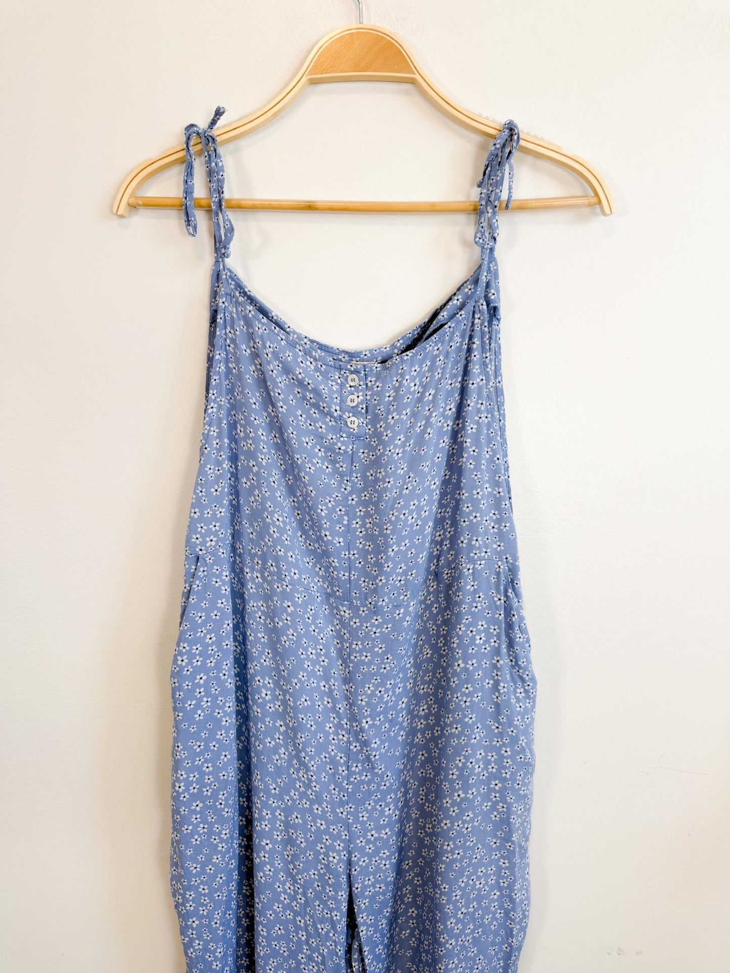 Smash & Tess Blue Floral "Jillyalls" Romper (Size M)