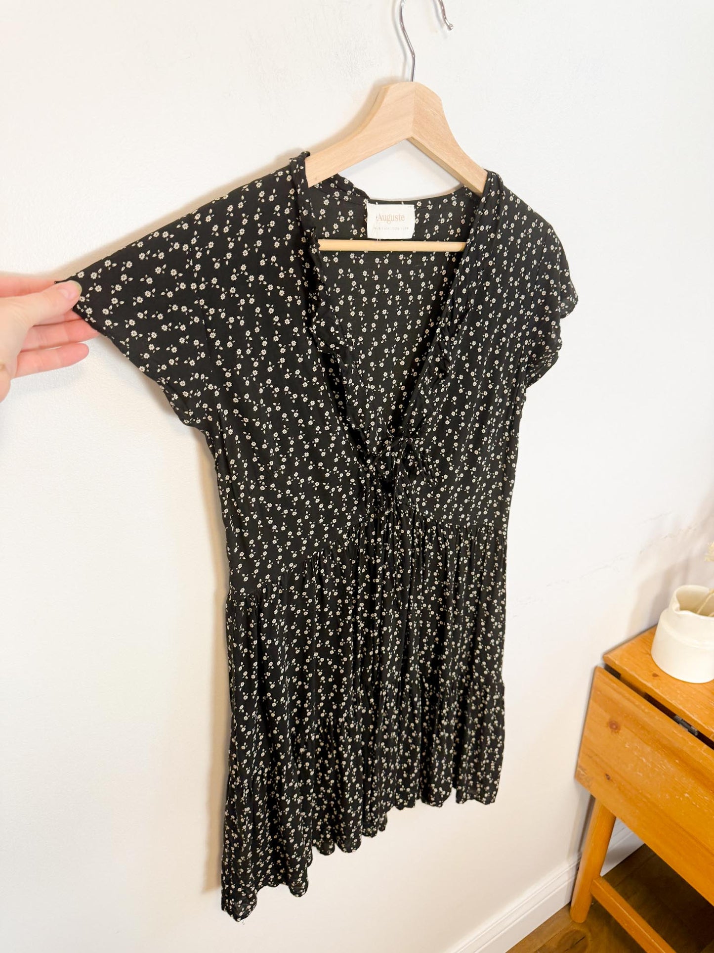 Auguste "Bella Frill Play Dress in Black/White Floral" (Size S)