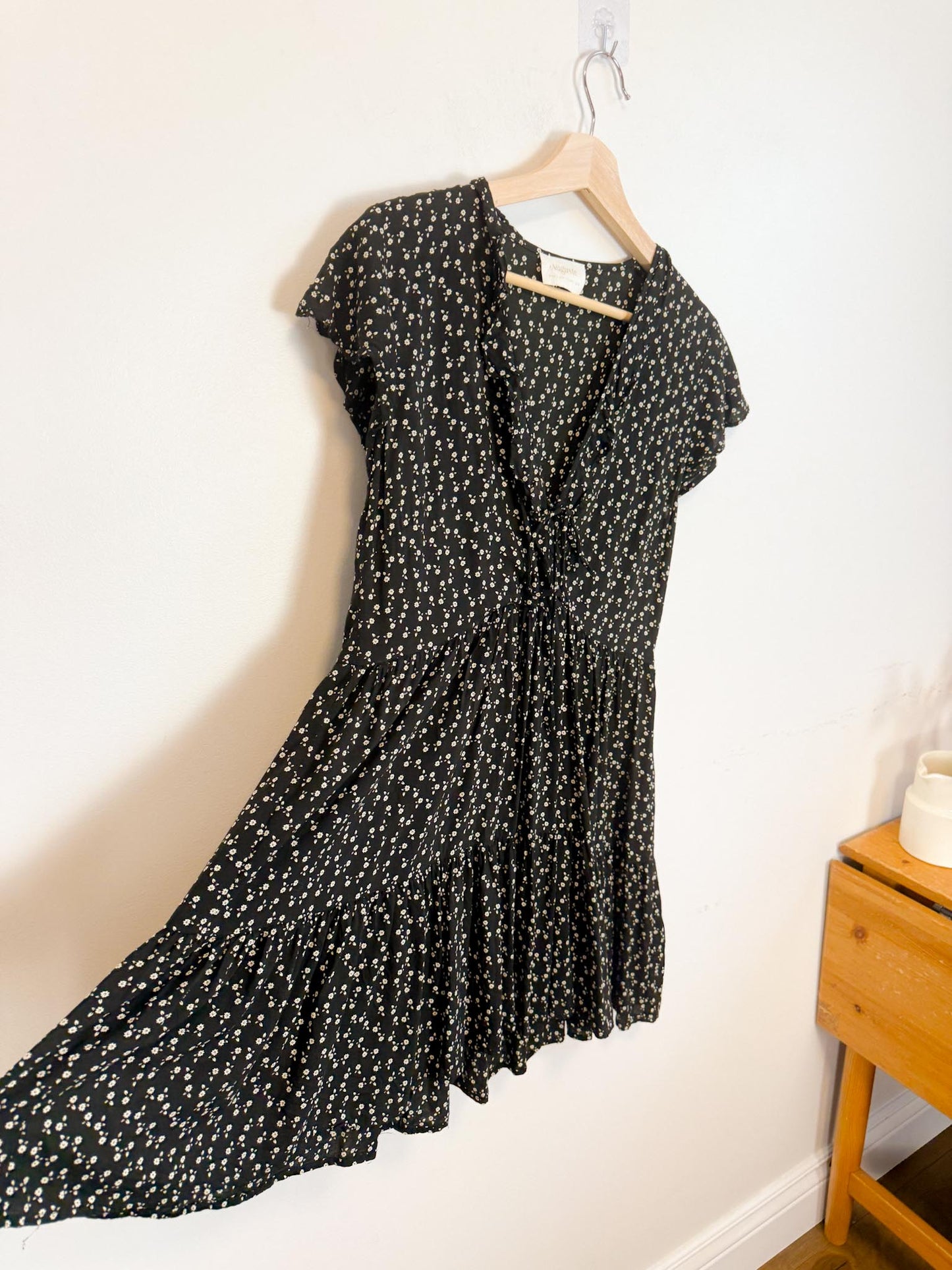 Auguste "Bella Frill Play Dress in Black/White Floral" (Size S)