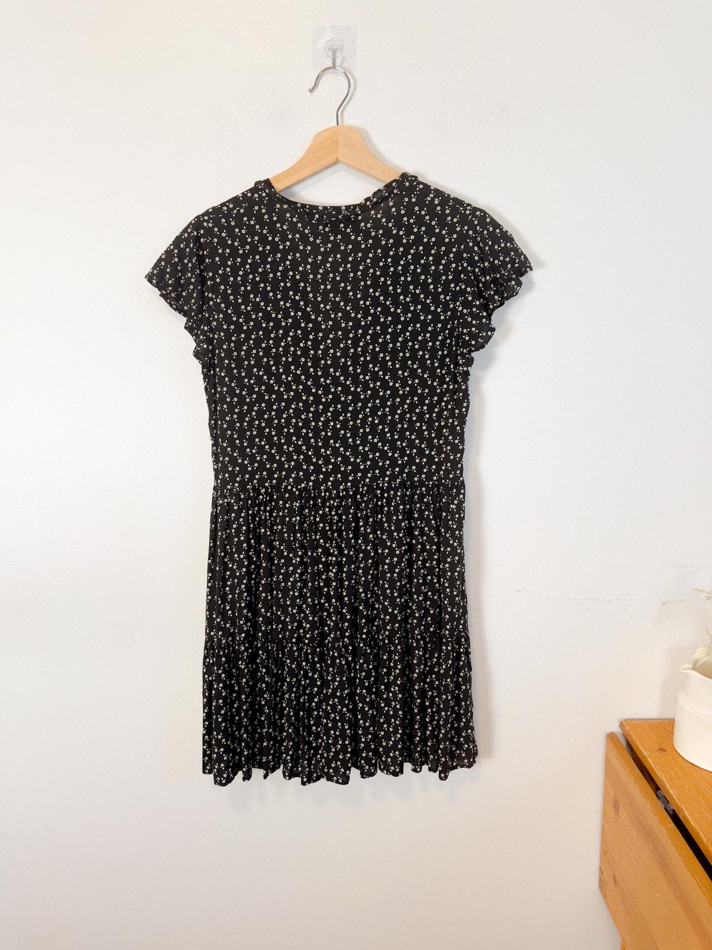 Auguste "Bella Frill Play Dress in Black/White Floral" (Size S)