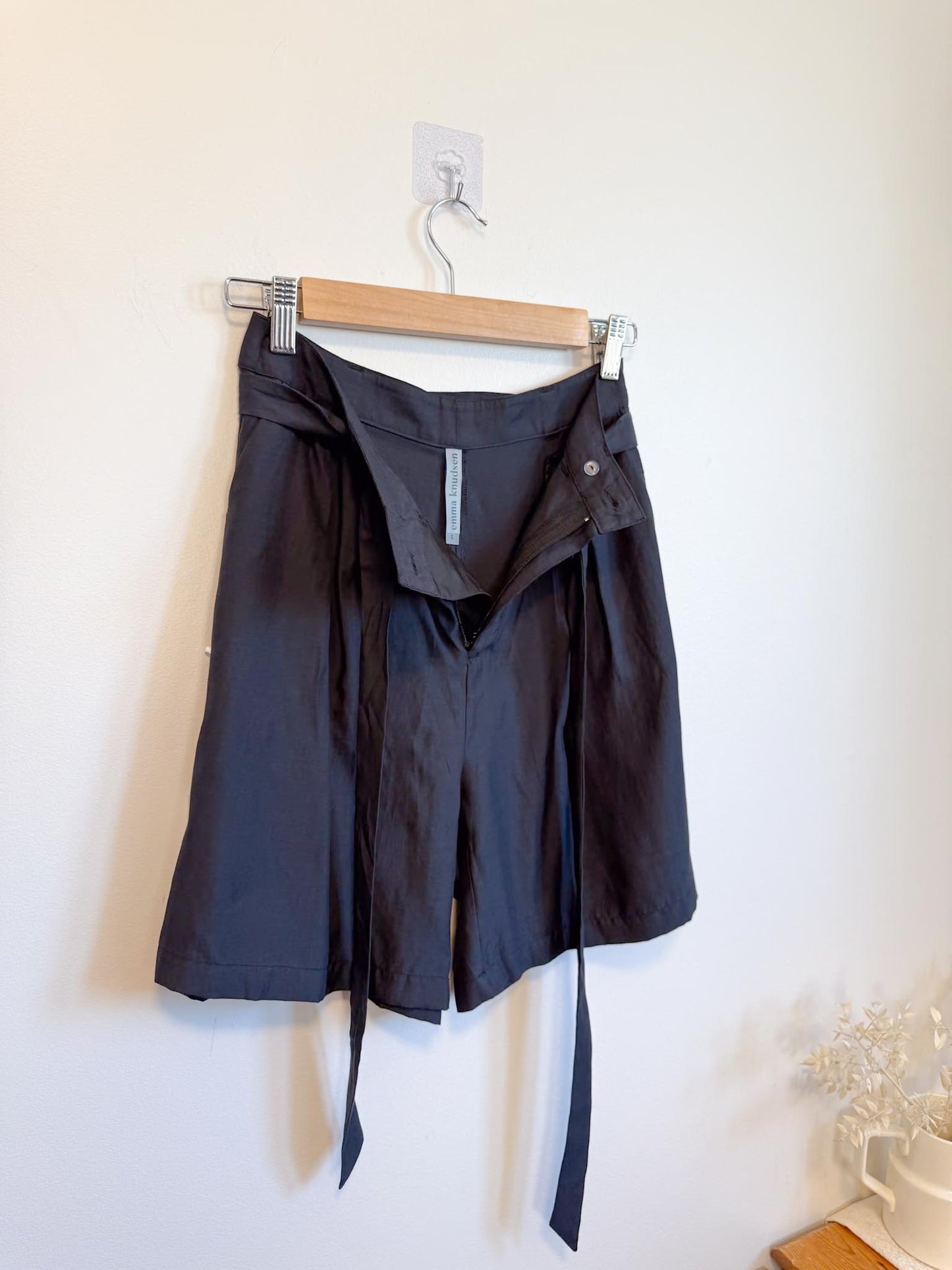 Emma Knudsen High Rise Shorts in Black NWT (Size S)