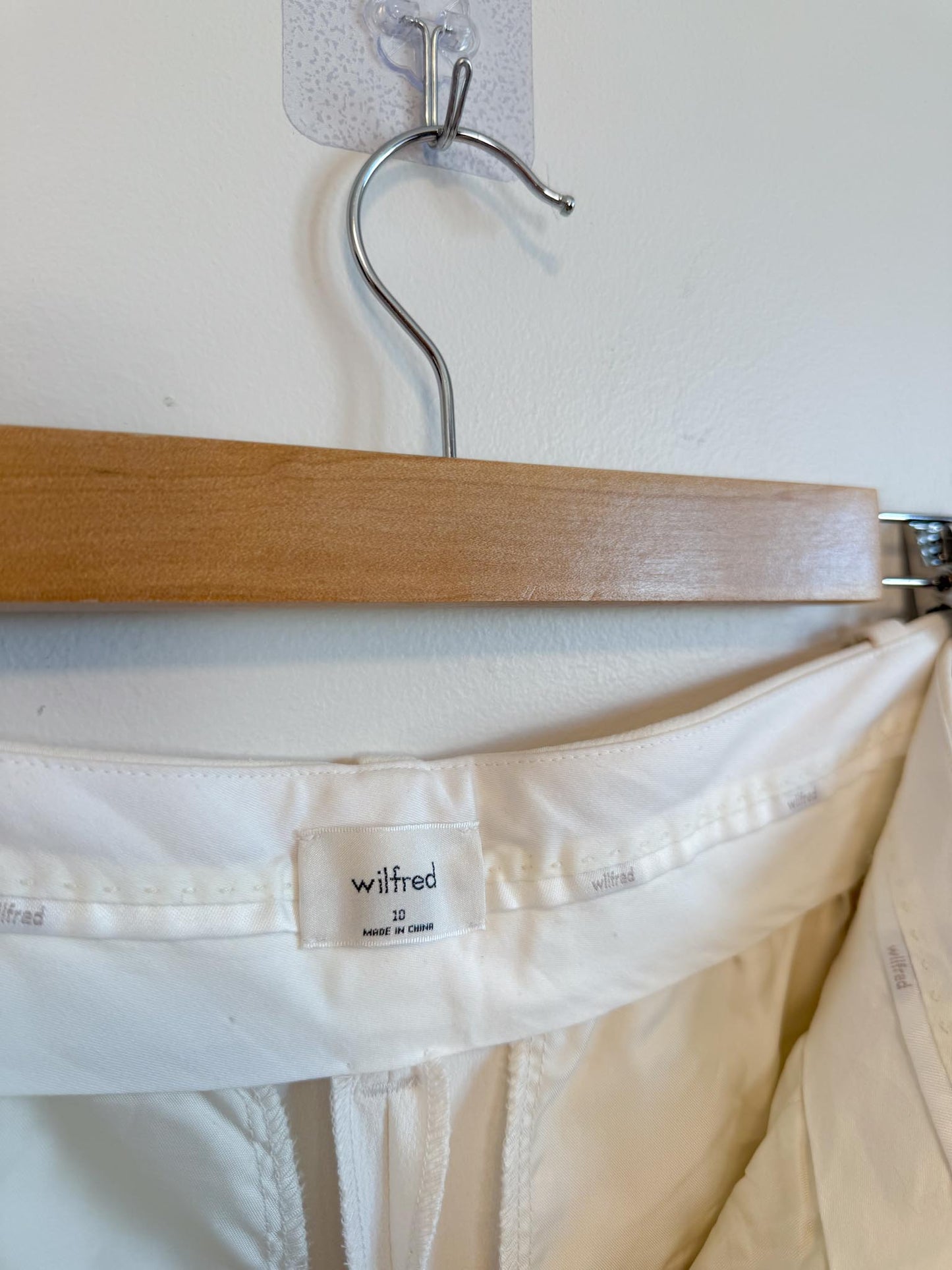 Wilfred "The Effortless Pant in Light Birch" NWT (Size 10)