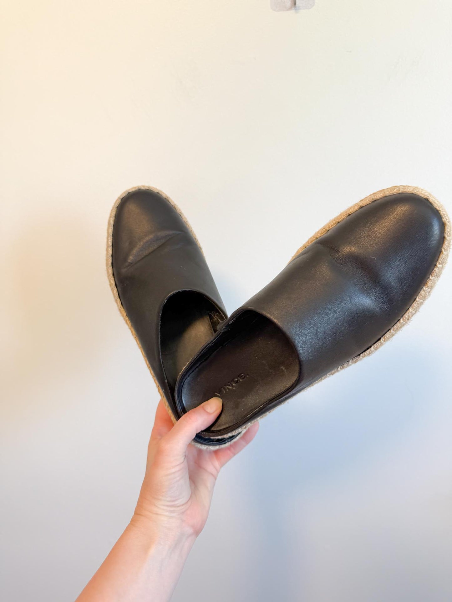 Vince "Women's Ulla Slip On Espadrille Flats" (Size 8.5)