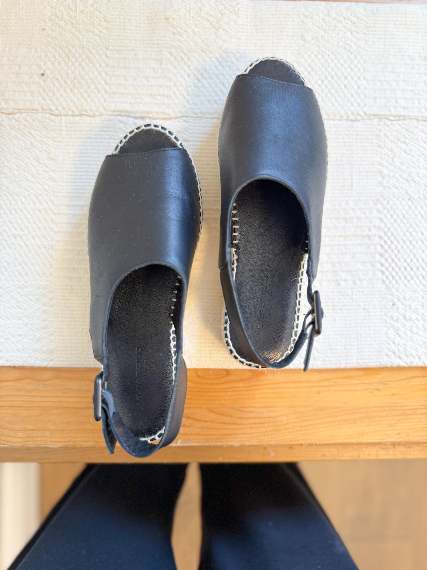 Vagabond "Celeste" Slingback Espadrille Slides in Black Leather (Size 6)