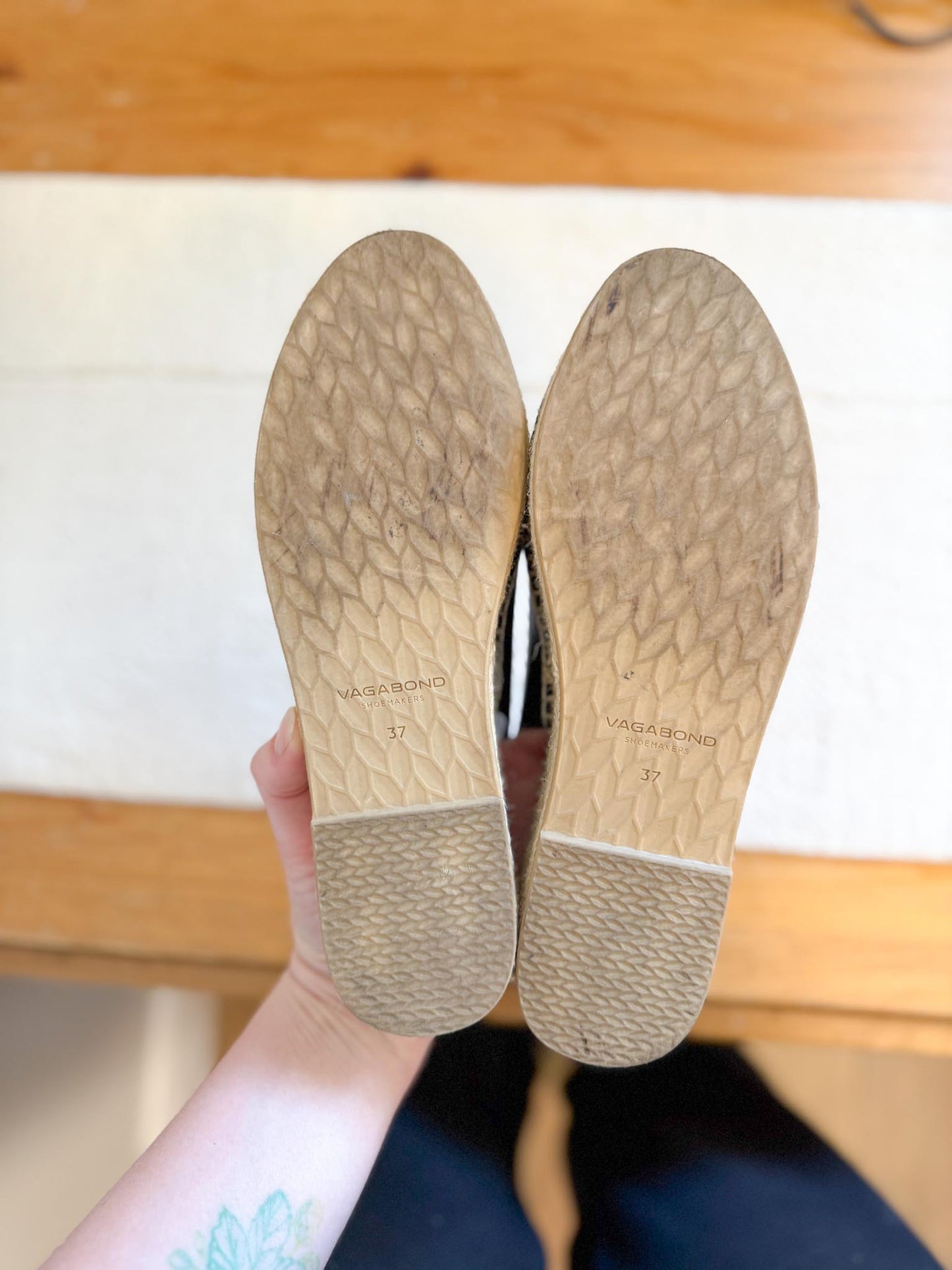 Vagabond "Celeste" Slingback Espadrille Slides in Black Leather (Size 6)