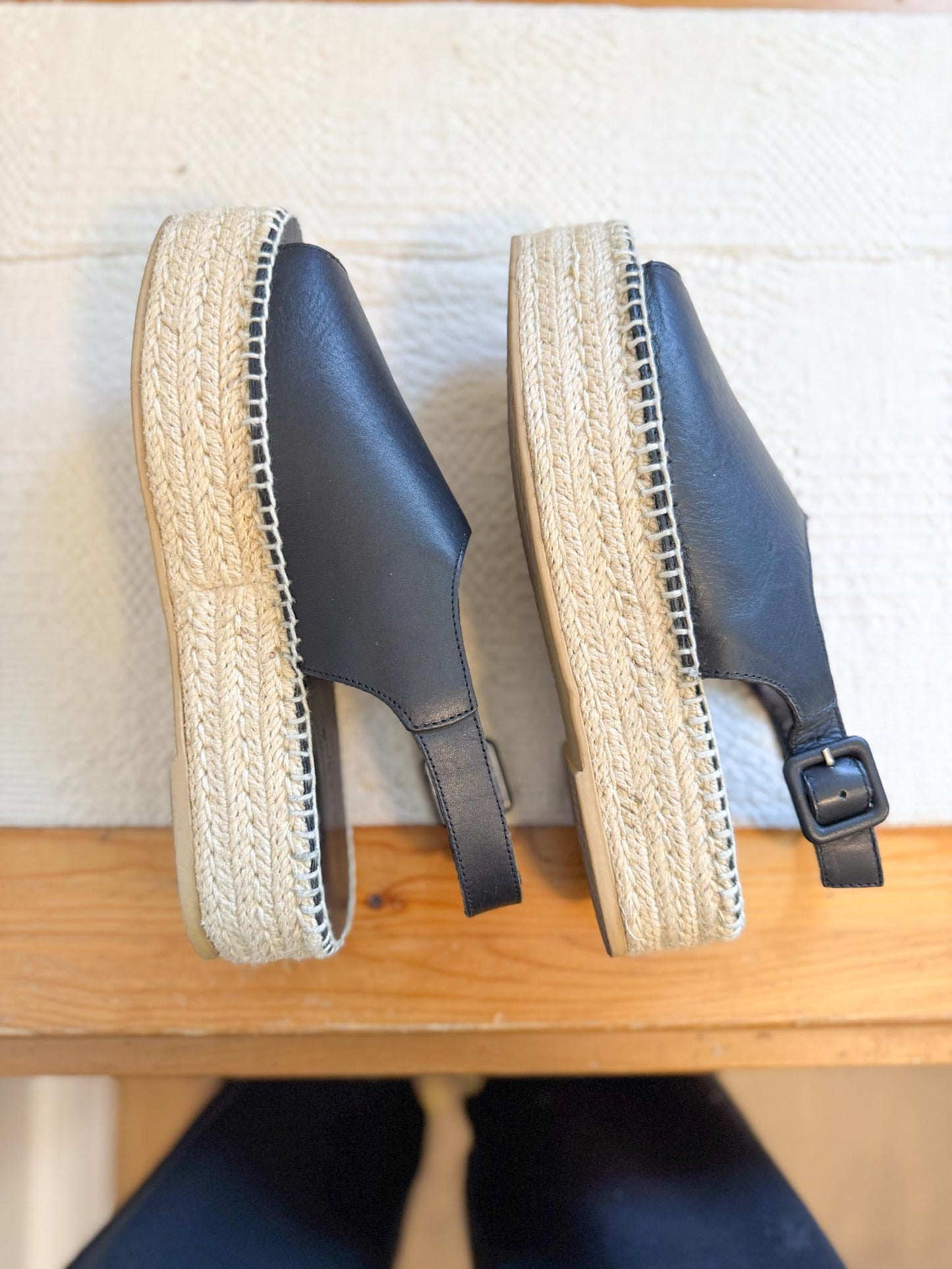 Vagabond "Celeste" Slingback Espadrille Slides in Black Leather (Size 6)