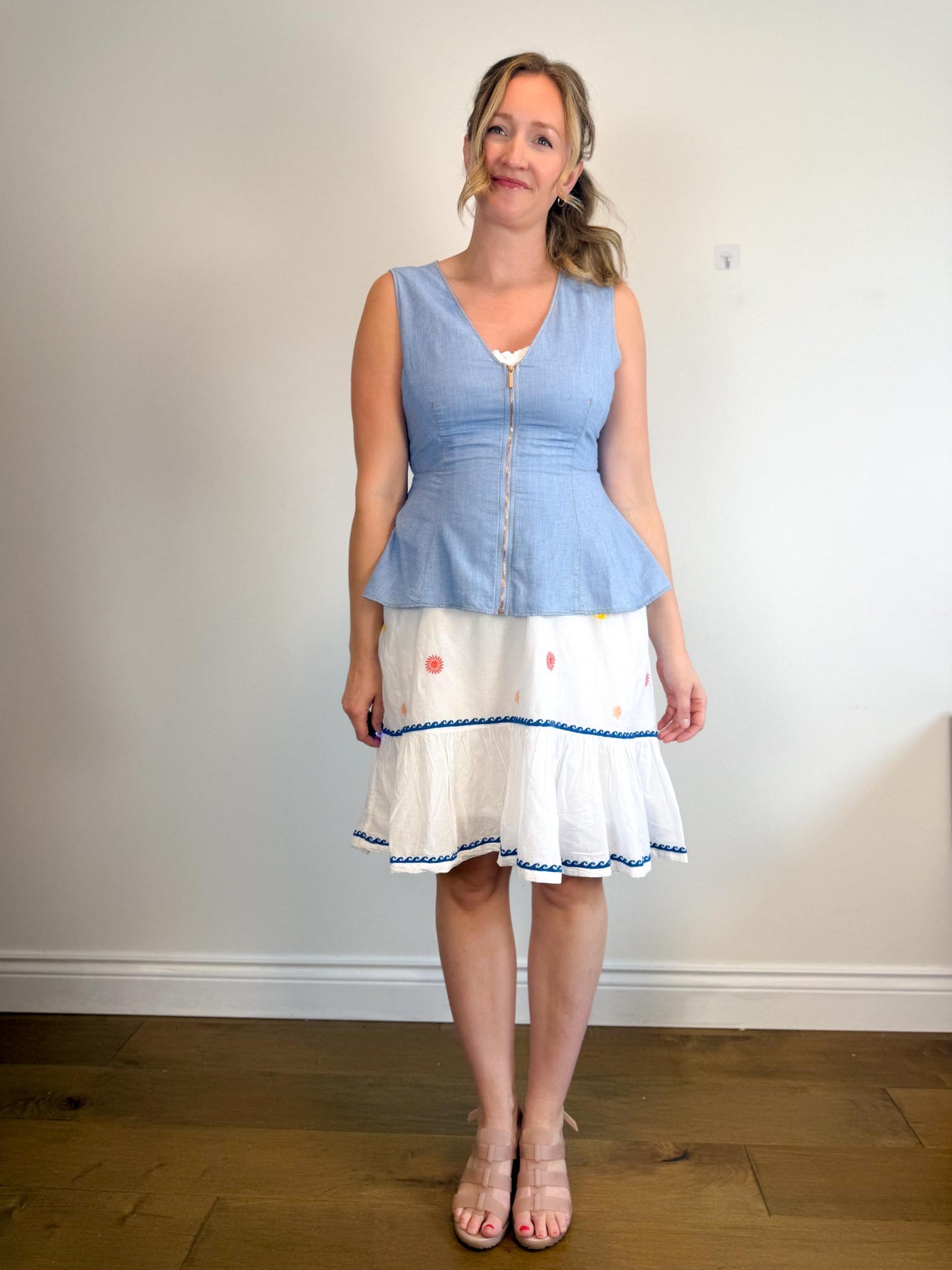 Cop.Copine "Ponctuel Denim Top in Light Wash" (Size L)