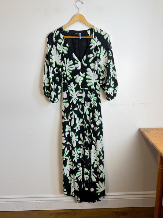 WHISTLES "Green Palm Leaf Print Silk Dress" (Size M/L)
