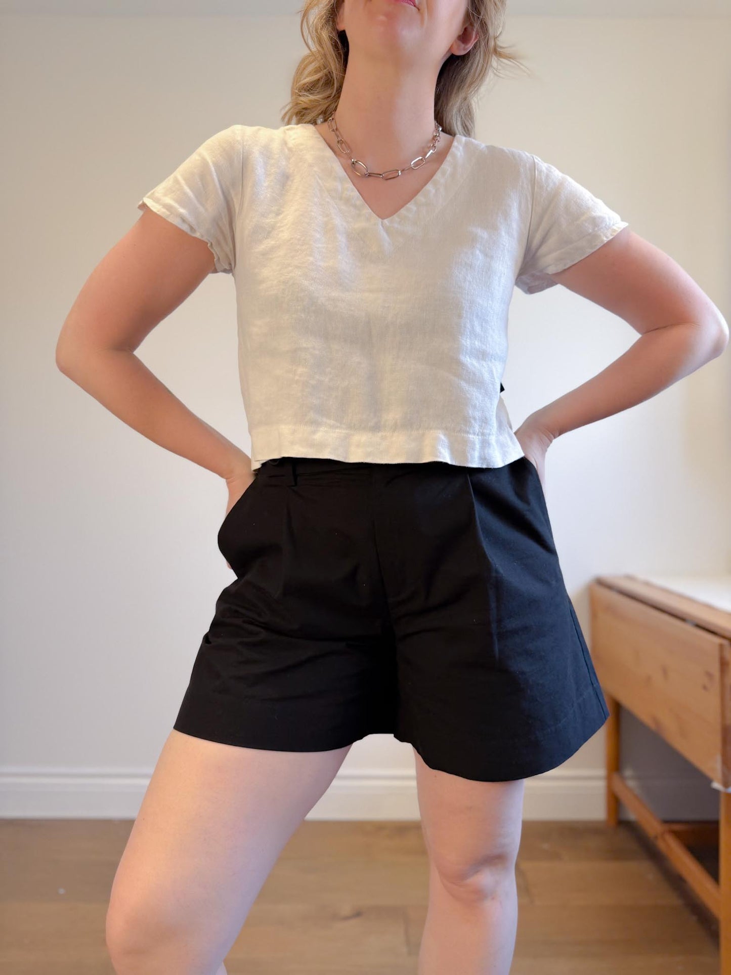 Free Label Cropped Linen V-NecK Top in White SOLD AS IS (Size M)