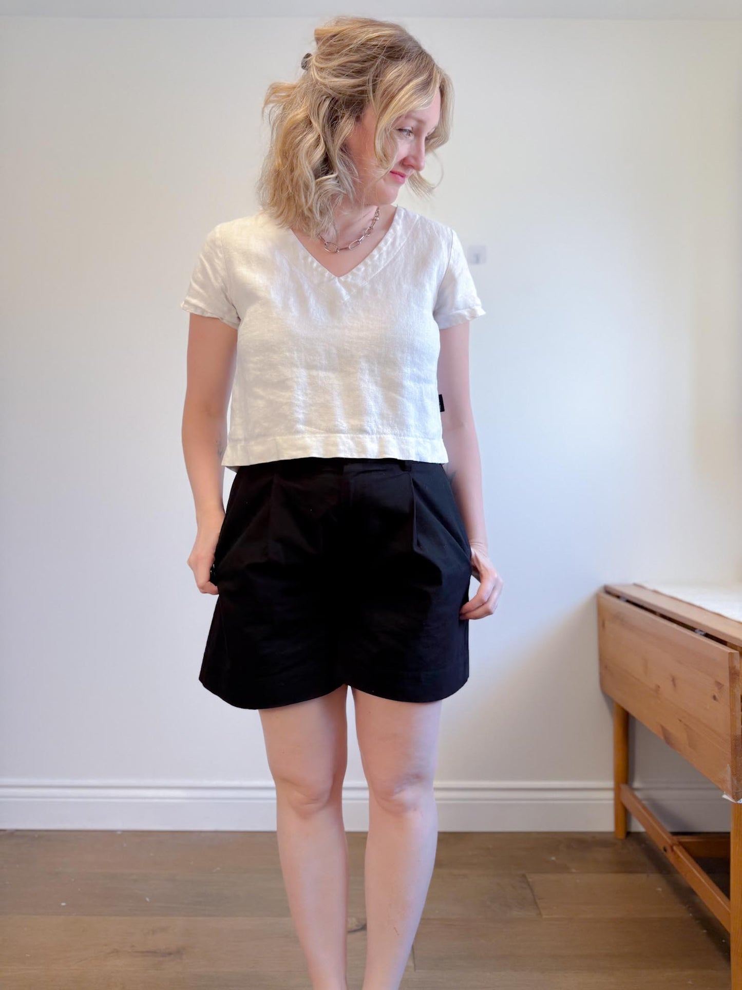 Free Label Cropped Linen V-NecK Top in White SOLD AS IS (Size M)