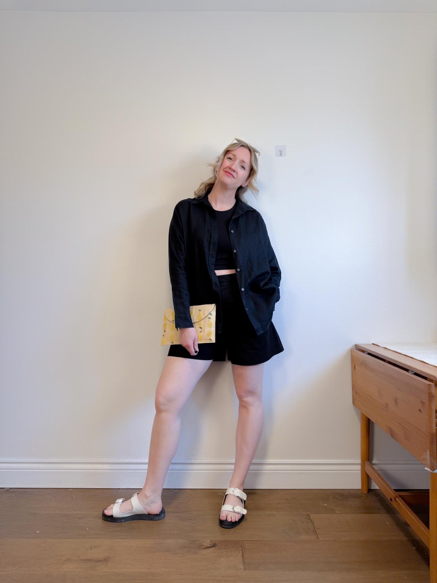 Hudson North Oversized Linen Blouse in Black (Size 1X)