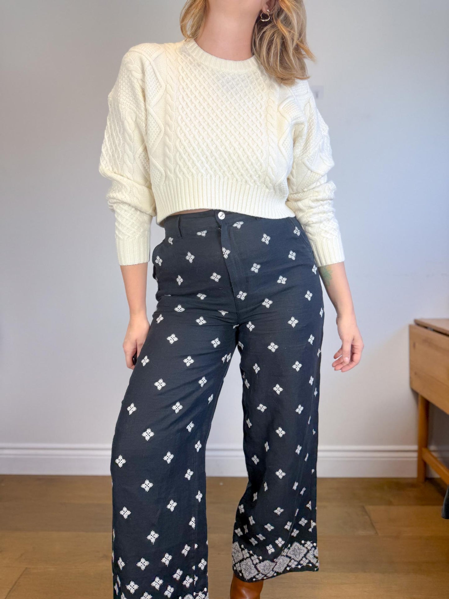 Rachel Zoe Embroidered Wide Leg Linen Pants in Black (Size 12)