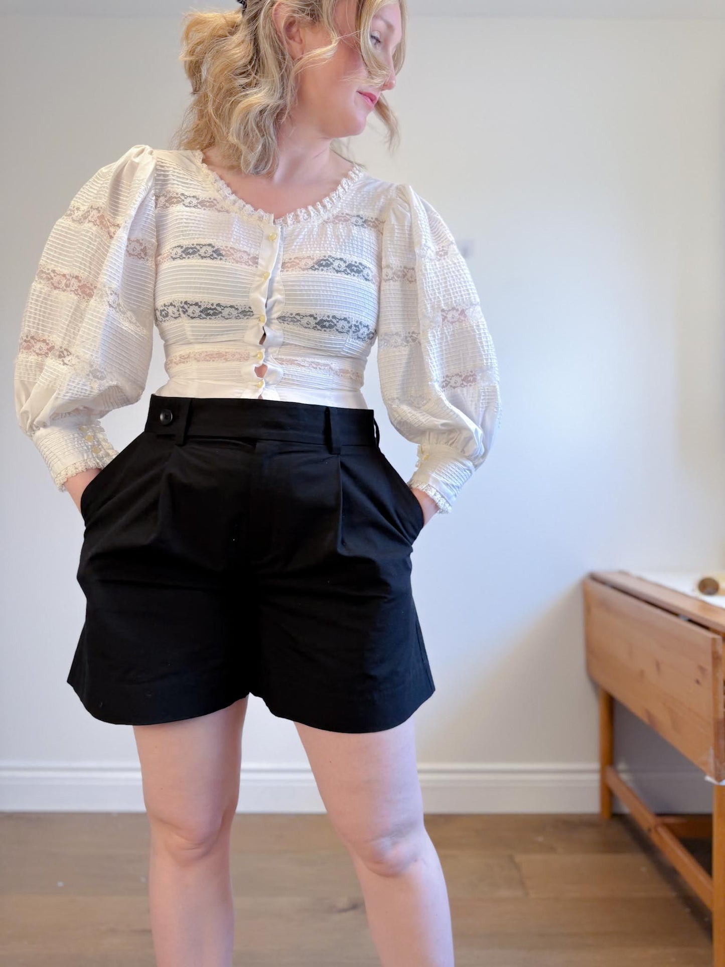 Vintage 1950s Lou Larry Lace Puff Sleeve Blouse (Size S/M)
