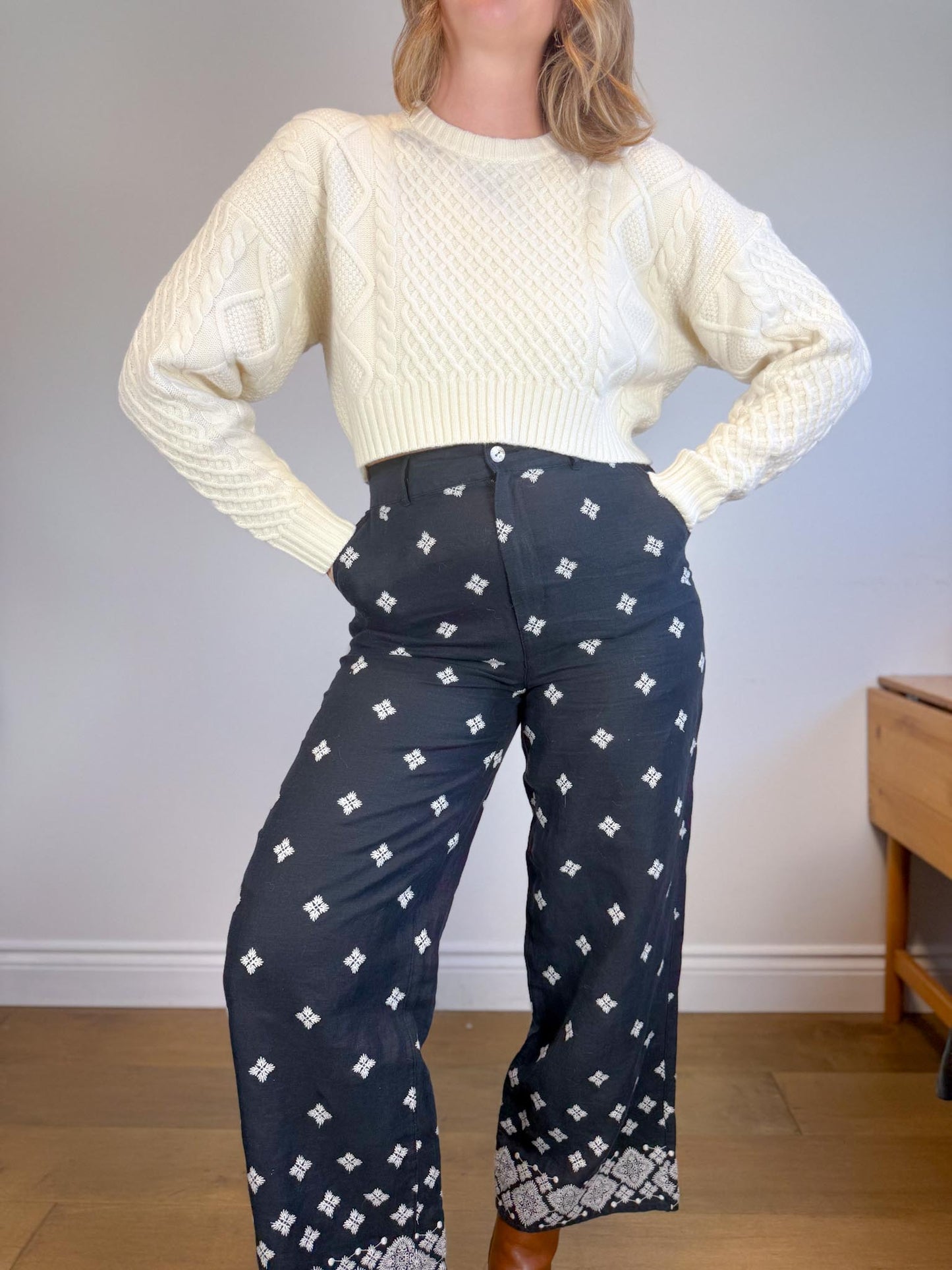 Rachel Zoe Embroidered Wide Leg Linen Pants in Black (Size 12)