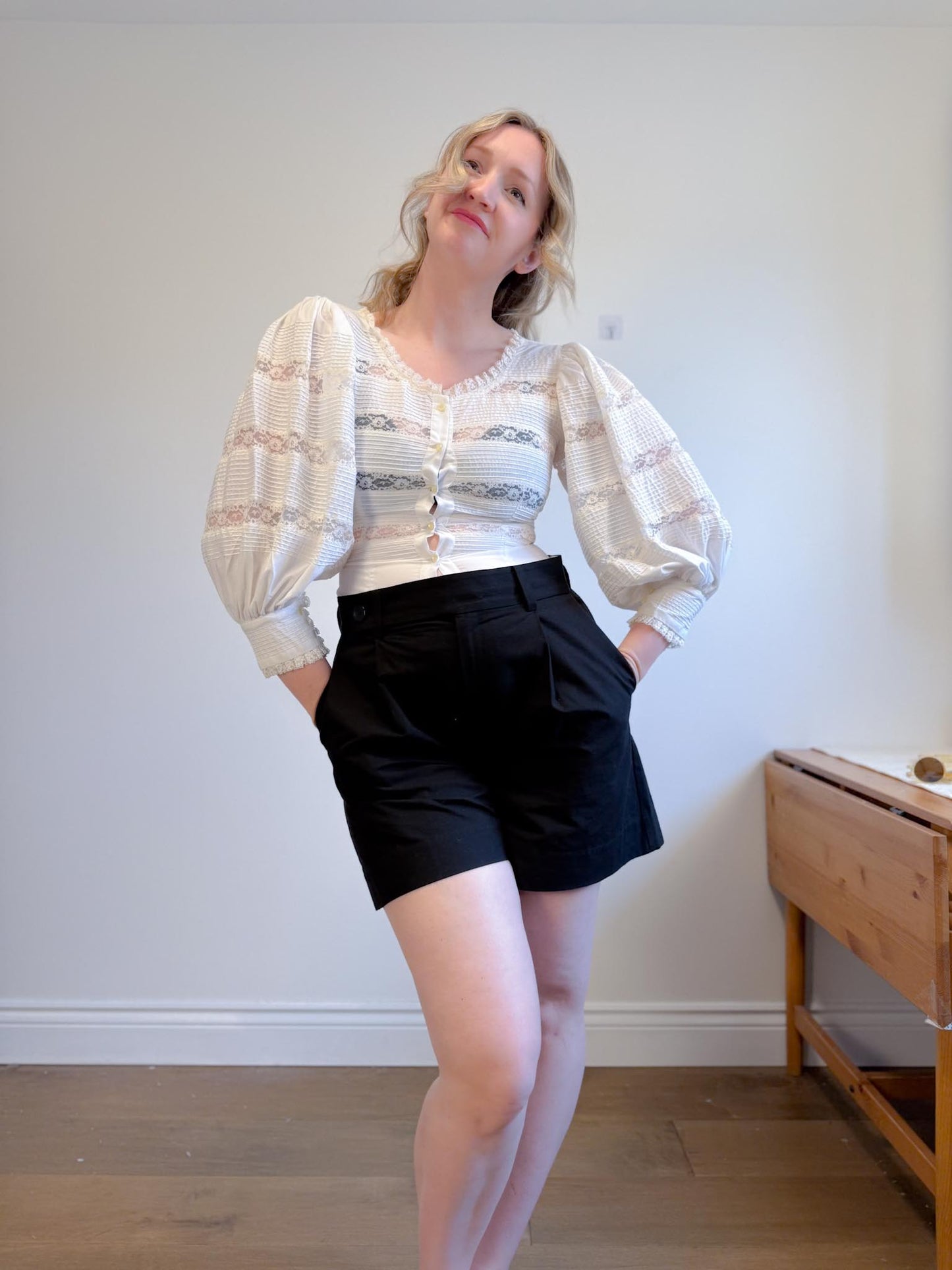Vintage 1950s Lou Larry Lace Puff Sleeve Blouse (Size S/M)