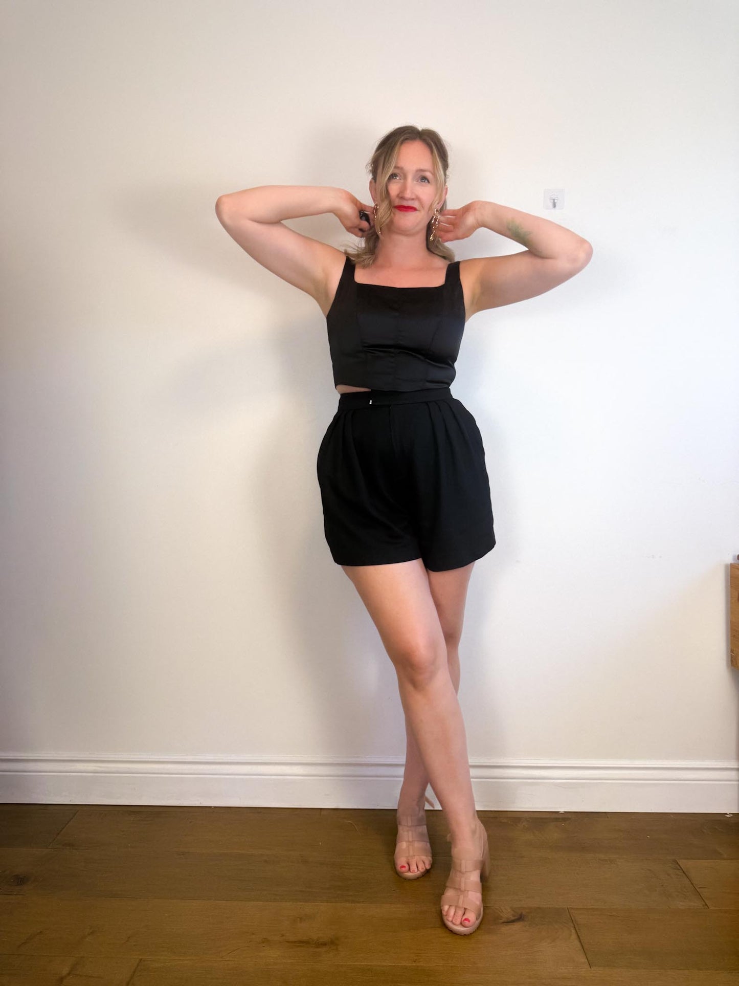 House of Harlow Black Satin Cropped Tank (Size M)